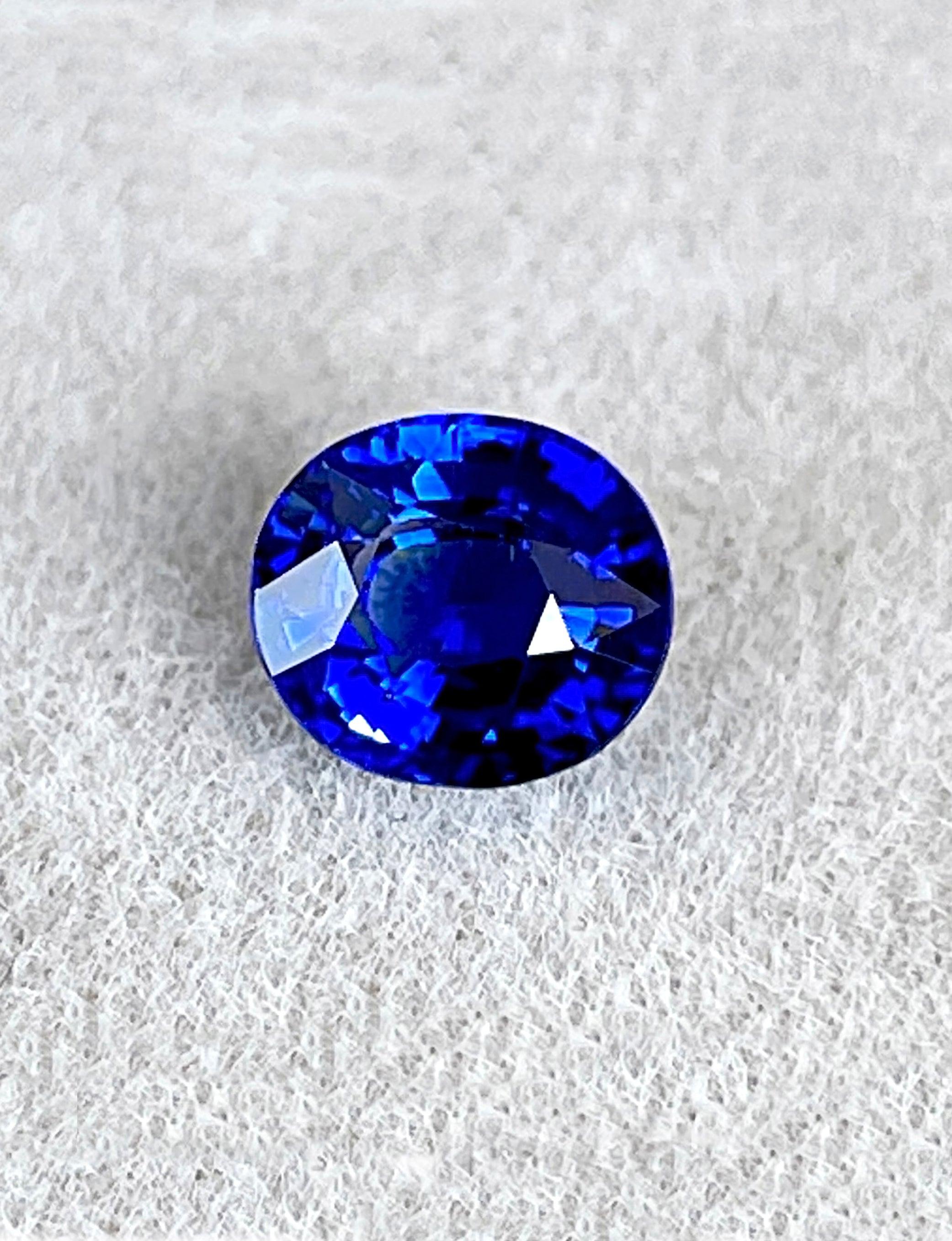 certified blue sapphire oval Madagascar at Nash Gems
