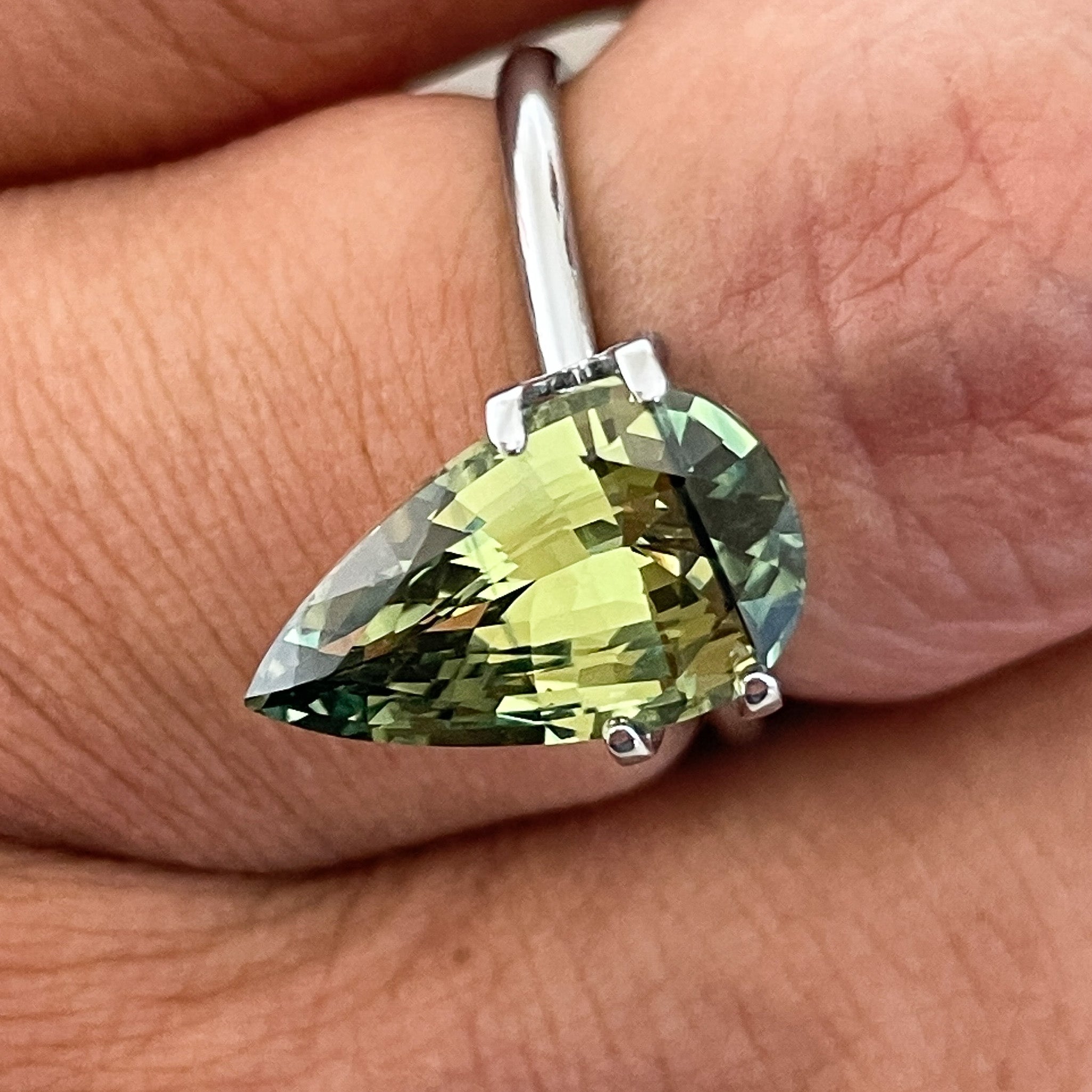 Teal natural parti sapphire, 5.02 Ct pear shape loose gemstone, no heat bi-color sapphire for engagement jewelry by NASHGEMS