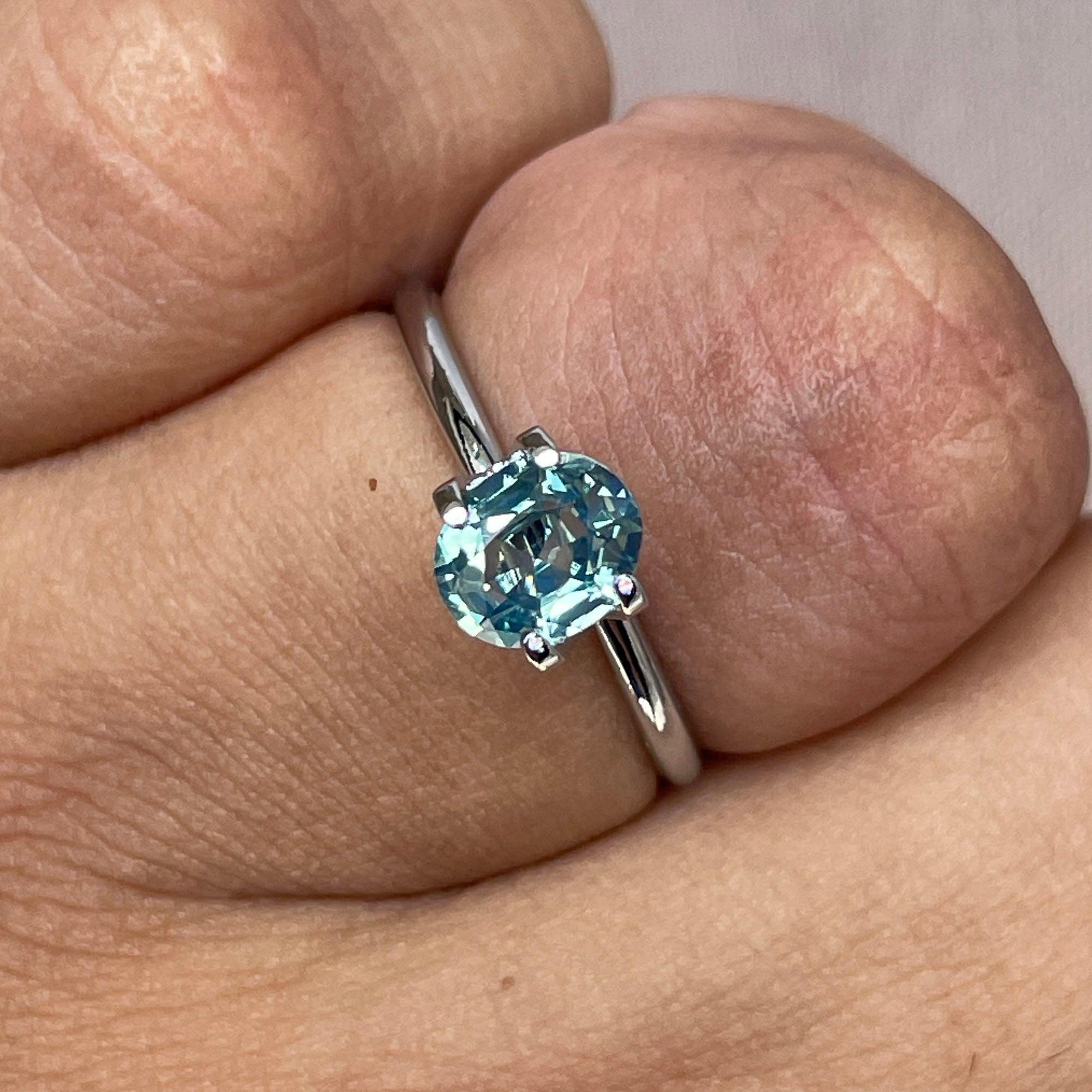 Green sapphire