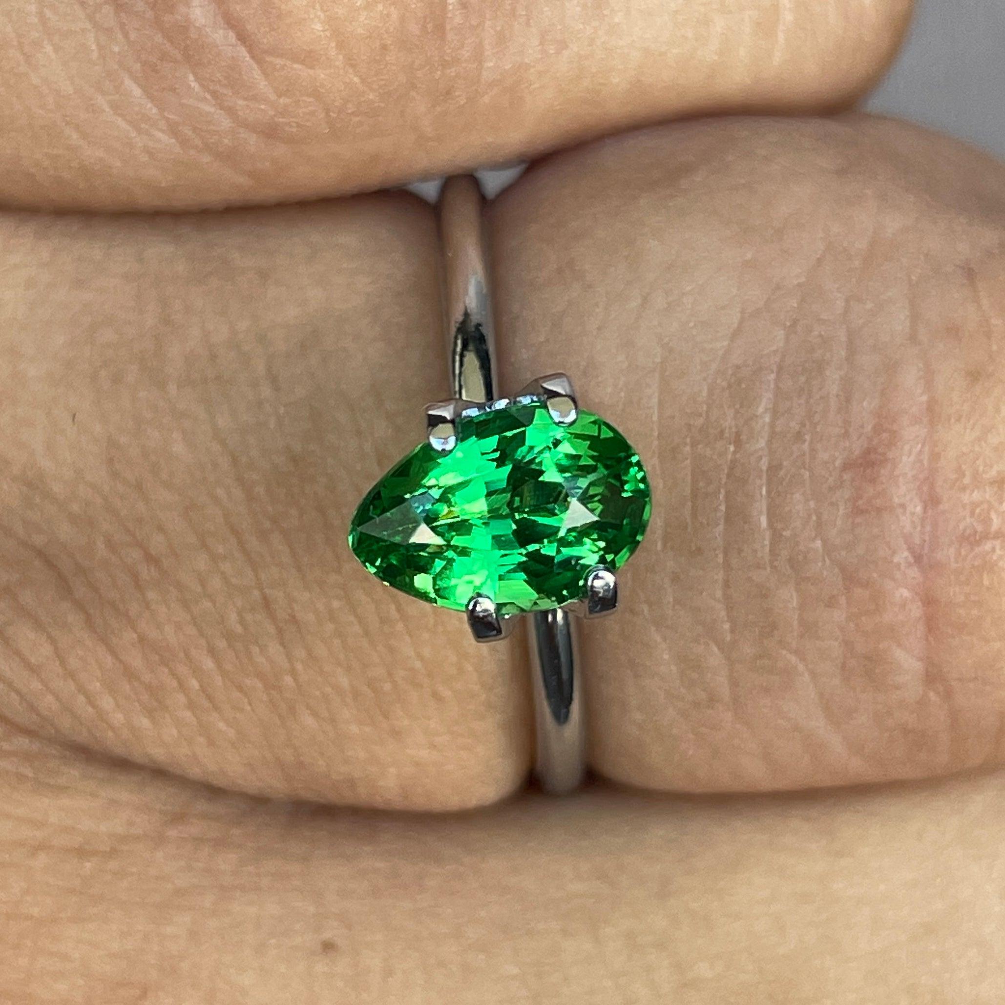 Tsavorite / 1.52 Carats / Excellent Pear Cut / Fantastic Luster / V.V.S Clarity / Unheated stone/ GREEN Zircon - NASHGEMS