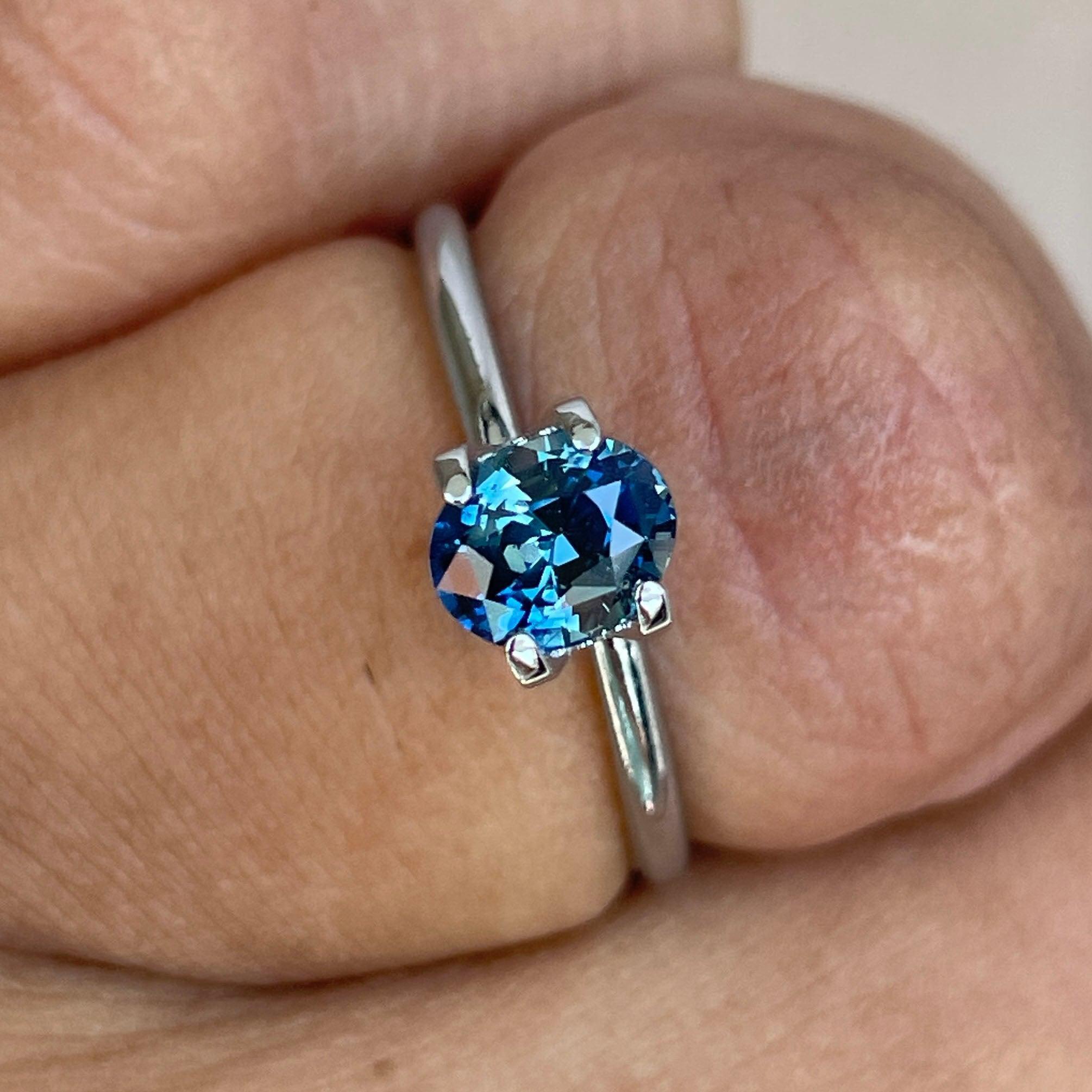 Teal sapphire stone, porto, portugal sapphire 1.08 crt teal sapphire. Earth mined sapphire - NASHGEMS