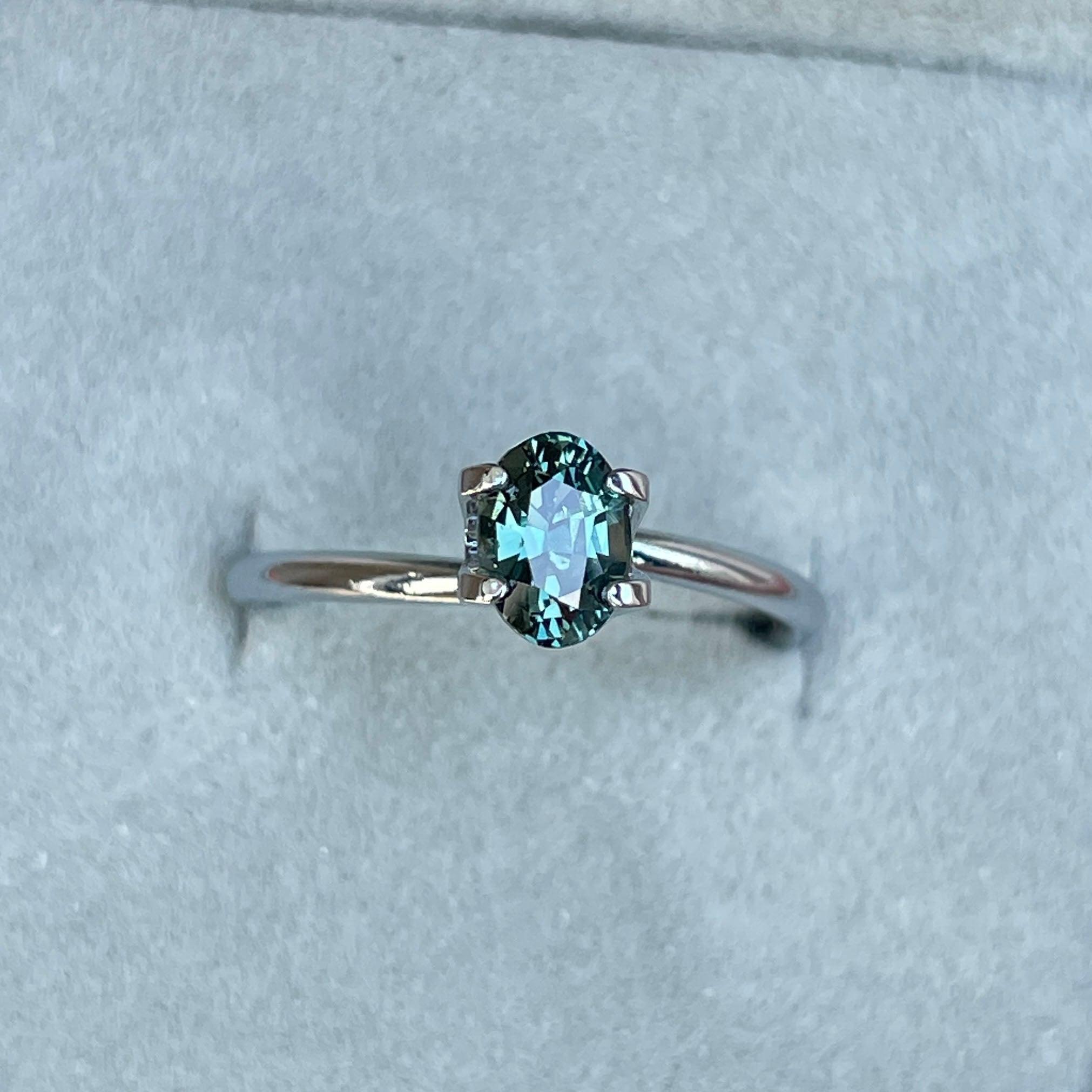 Teal sapphire stone Oval cut teal sapphire, 1.00 crt Svalbard, Norway Natural teal sapphire for custom ring