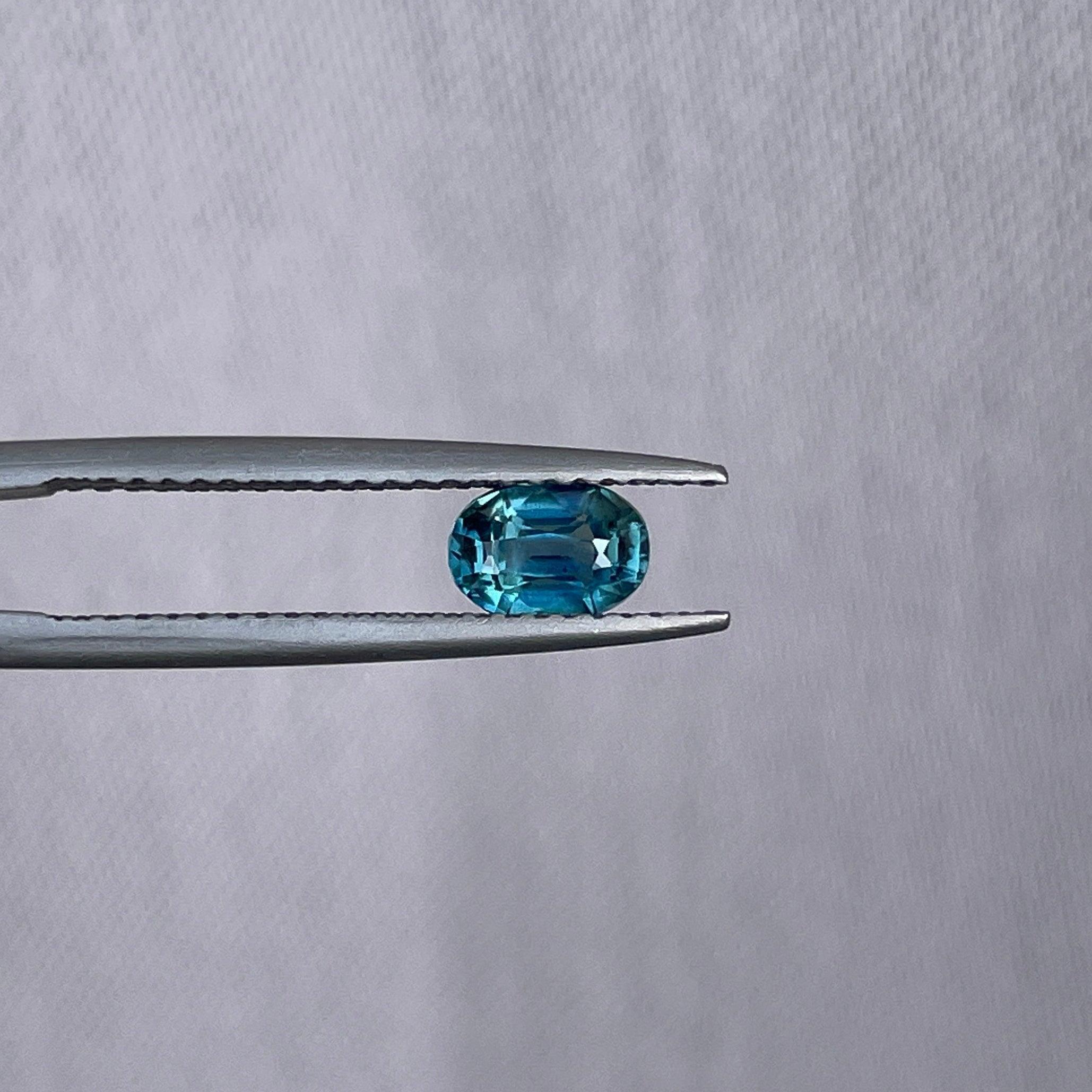 Loose sapphire heated certified blue green oval shape cut natural 0.73 ct