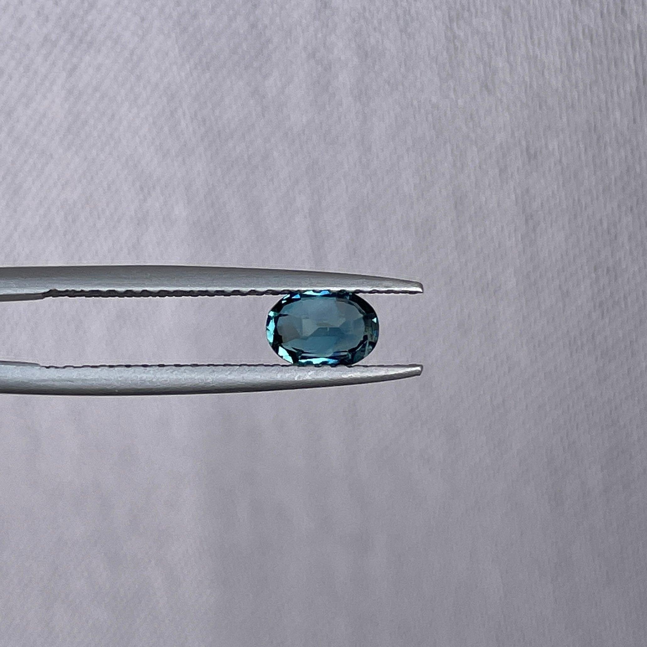 Loose sapphire heated certified blue green oval shape cut natural 0.73 ct - NASHGEMS