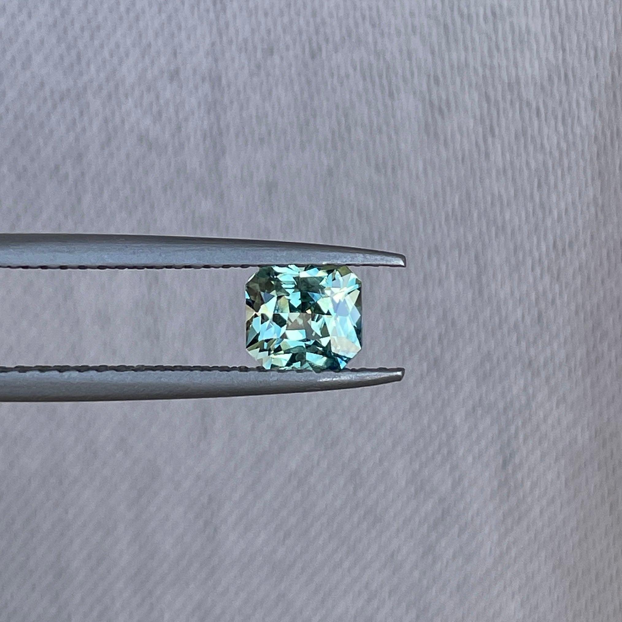 Teal Sapphire 0.88 Ct, Natural Teal Sapphire