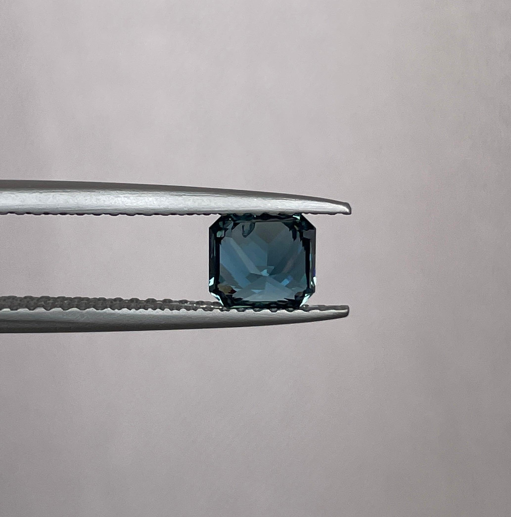 Blue Green Teal Sapphire