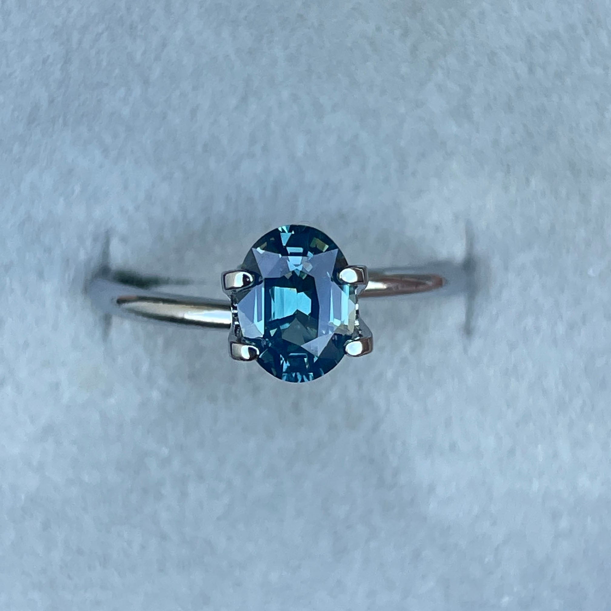 NATURAL TEAL BLUE GREEN SAPPHIRE OVAL 1.21