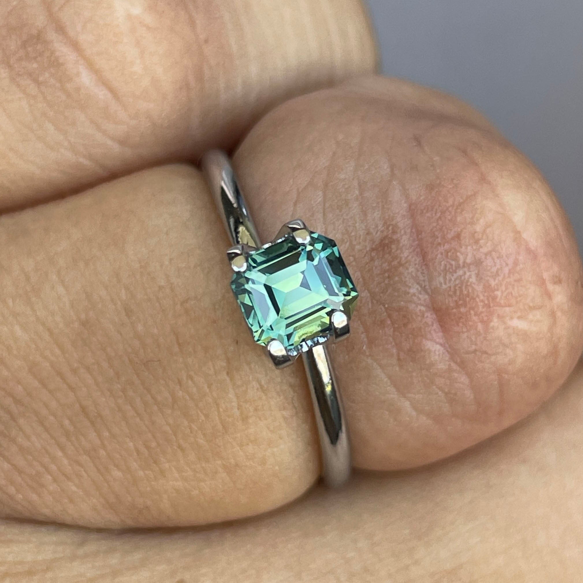 NATURAL GREEN SAPPHIRE EMERALD 1.19 TEALBLUE