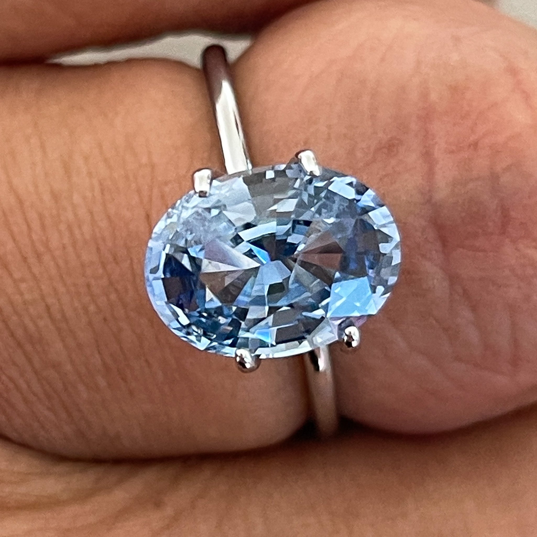 Natural Ceylon blue sapphire loose gemstone, 3.34 Ct oval cut, NASHGEMS, ideal for engagement rings or custom jewelry.