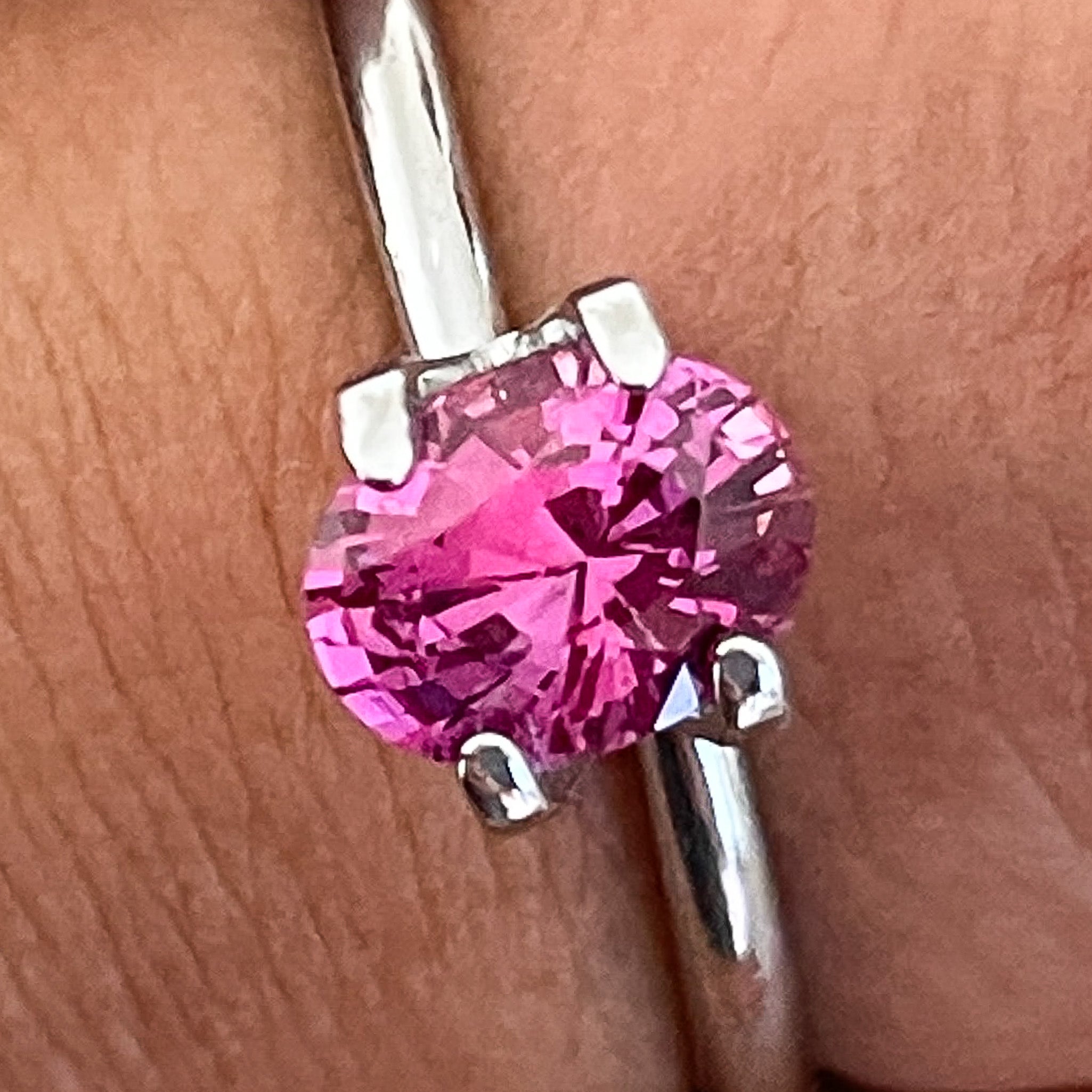 Natural pink sapphire loose gemstone, 1.00 ct oval cut, heat-treated pink sapphire by NASHGEMS for engagement rings.