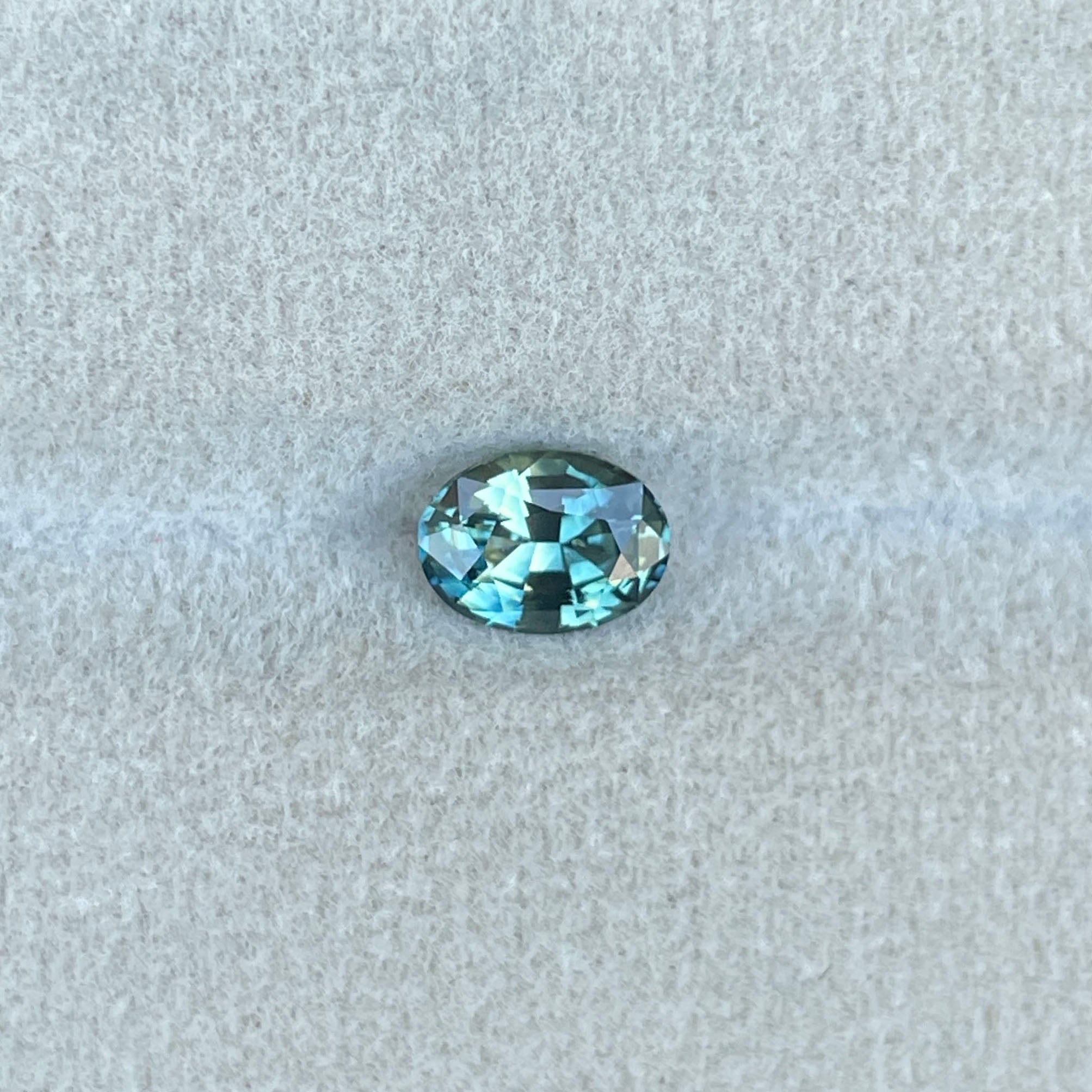 TEAL SAPPHIRE BLUE GREEN PARTI OVAL 1.15