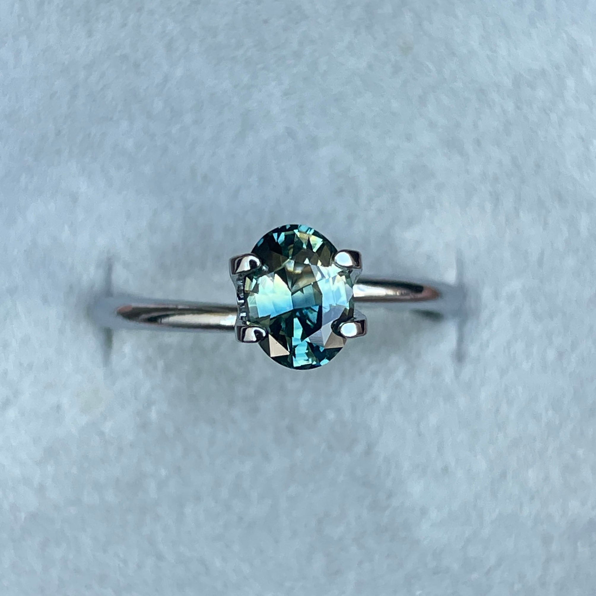 TEAL SAPPHIRE BLUE GREEN PARTI OVAL 1.15