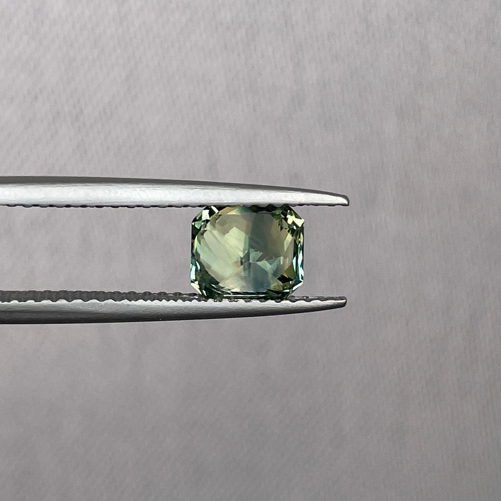 bi coloured parti sapphire