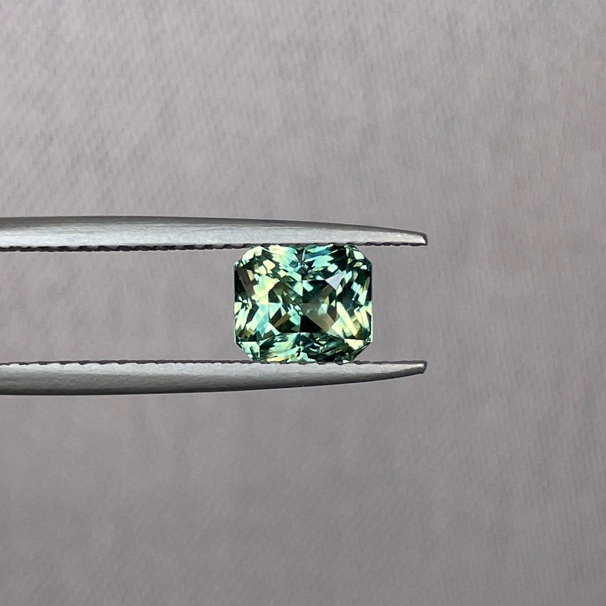 bi coloured parti sapphire