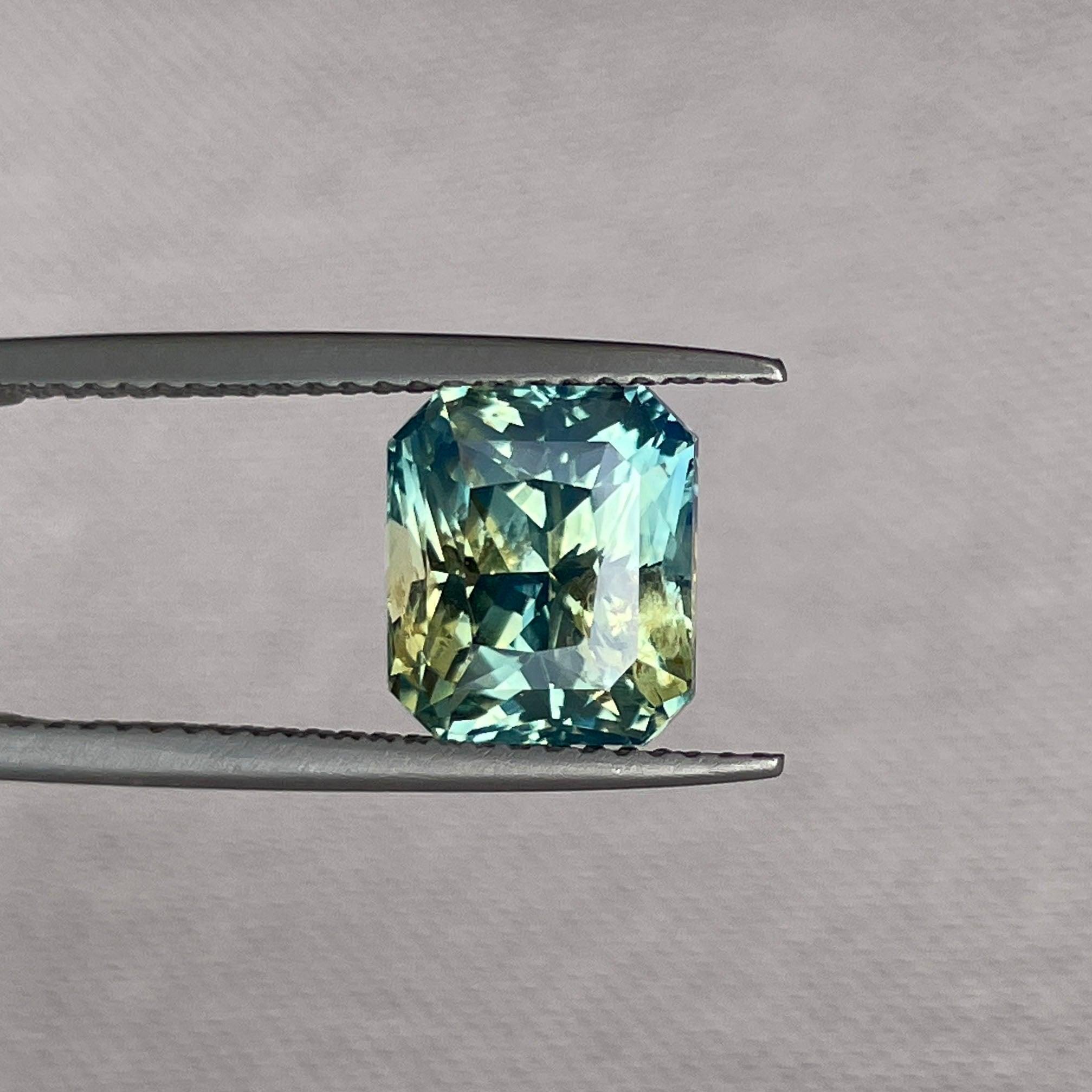 bi coloured parti sapphire