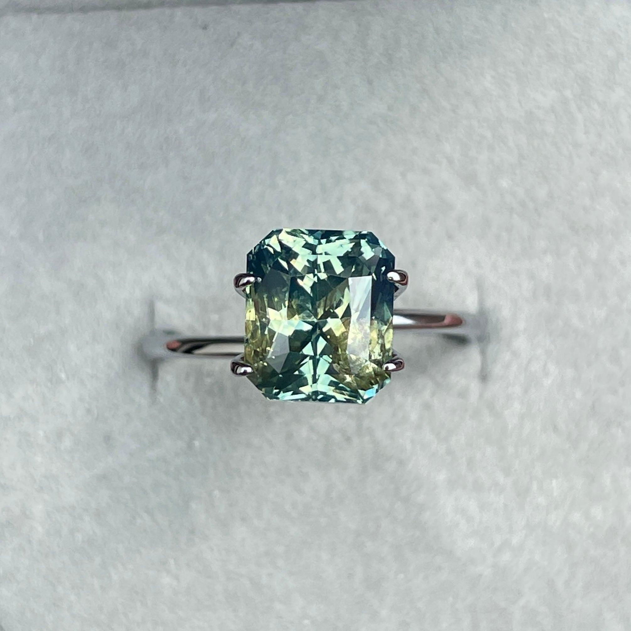 Teal sapphire loose gemstone with bi-colored parti sapphire cut in radiant style, 4.55 ct NASHGEMS for jewelry making.