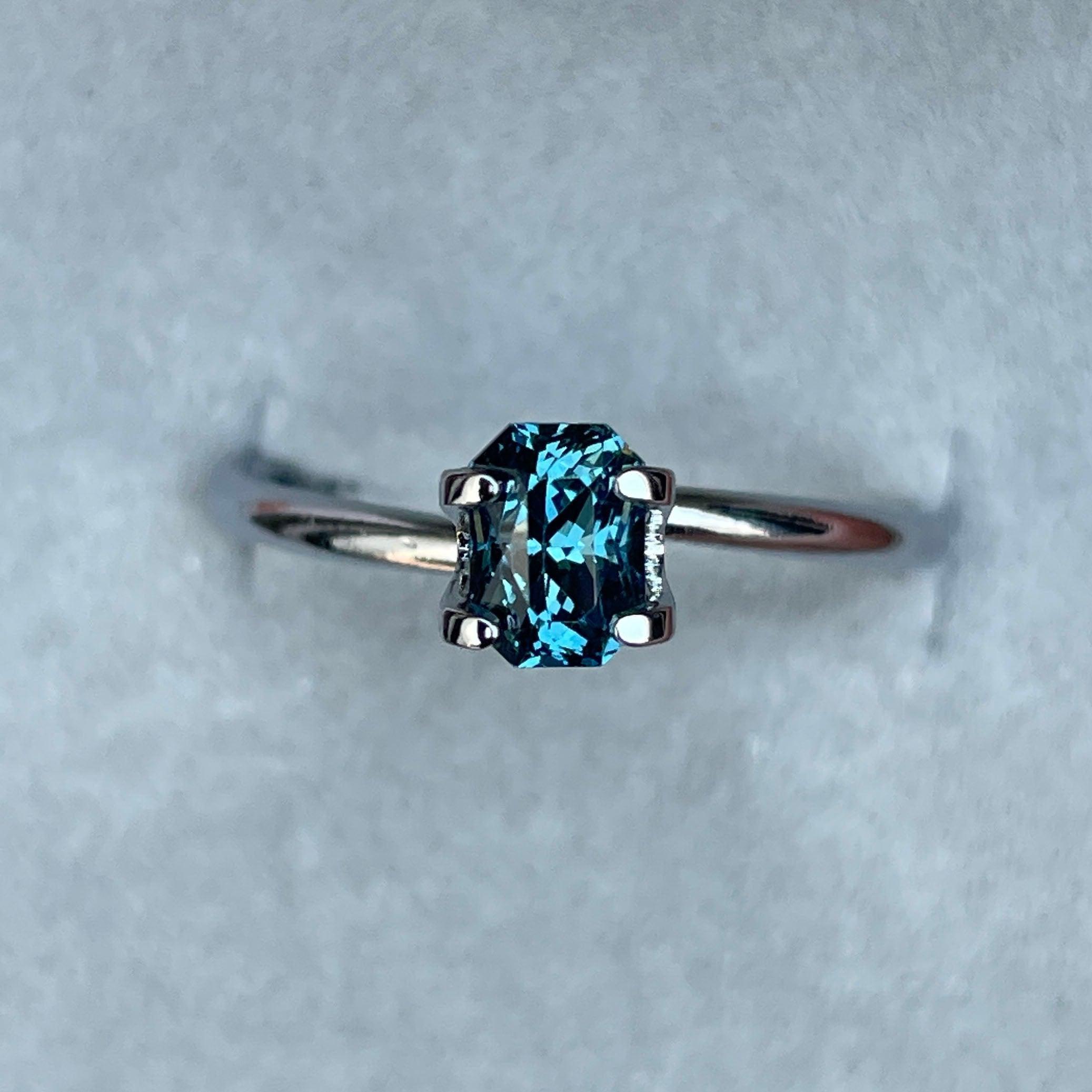 blue green sapphire