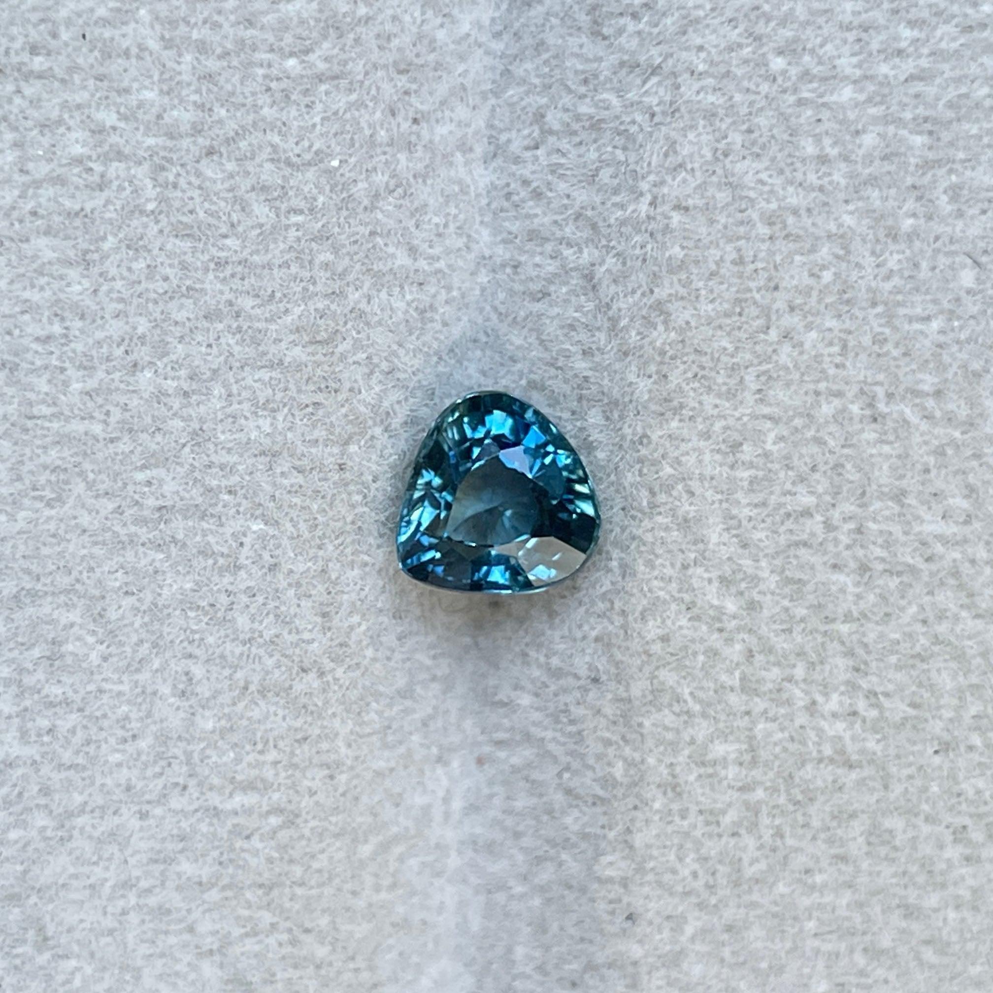 blue green sapphire