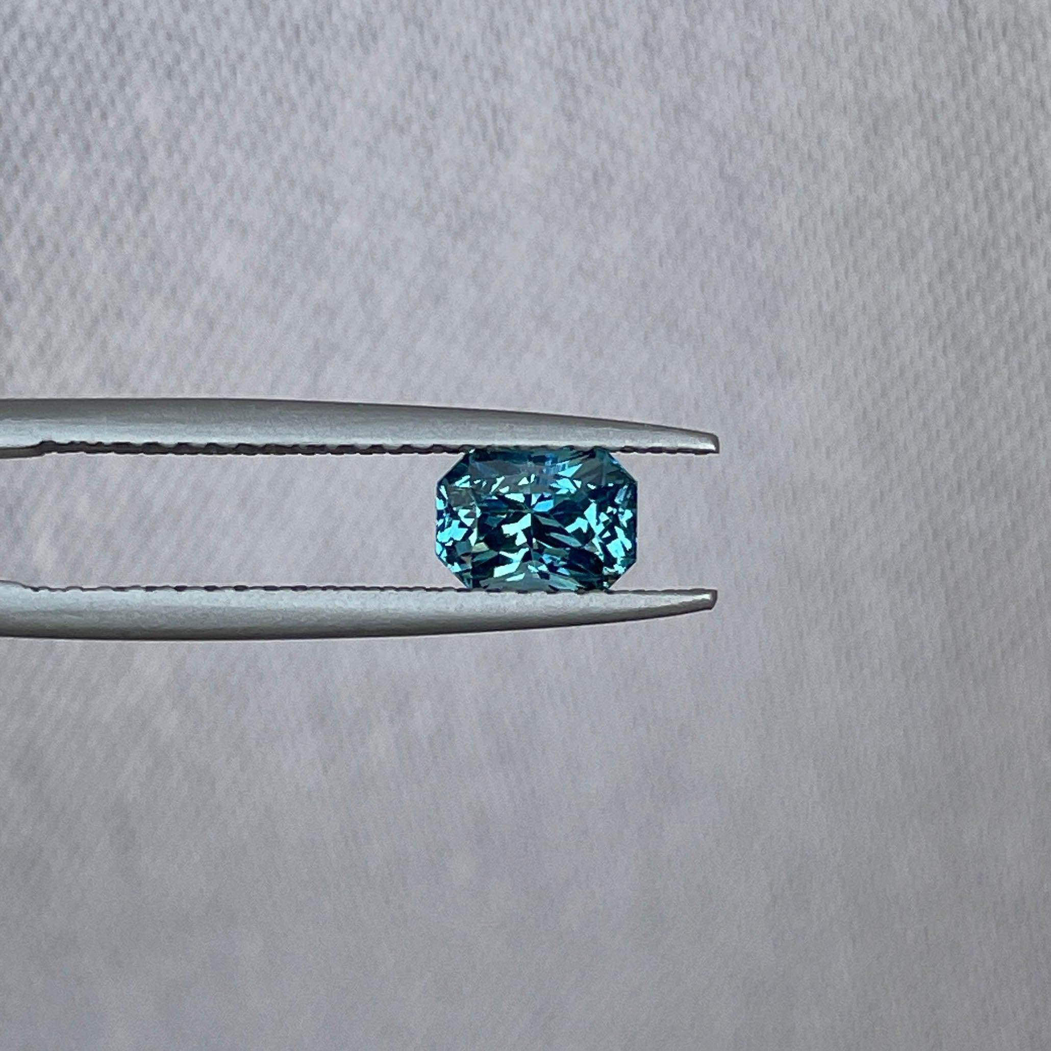 blue green sapphire