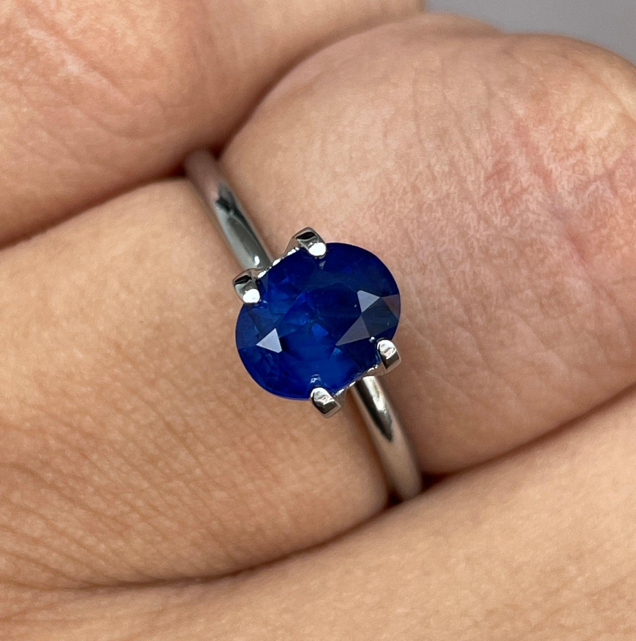 blue sapphire gemstone