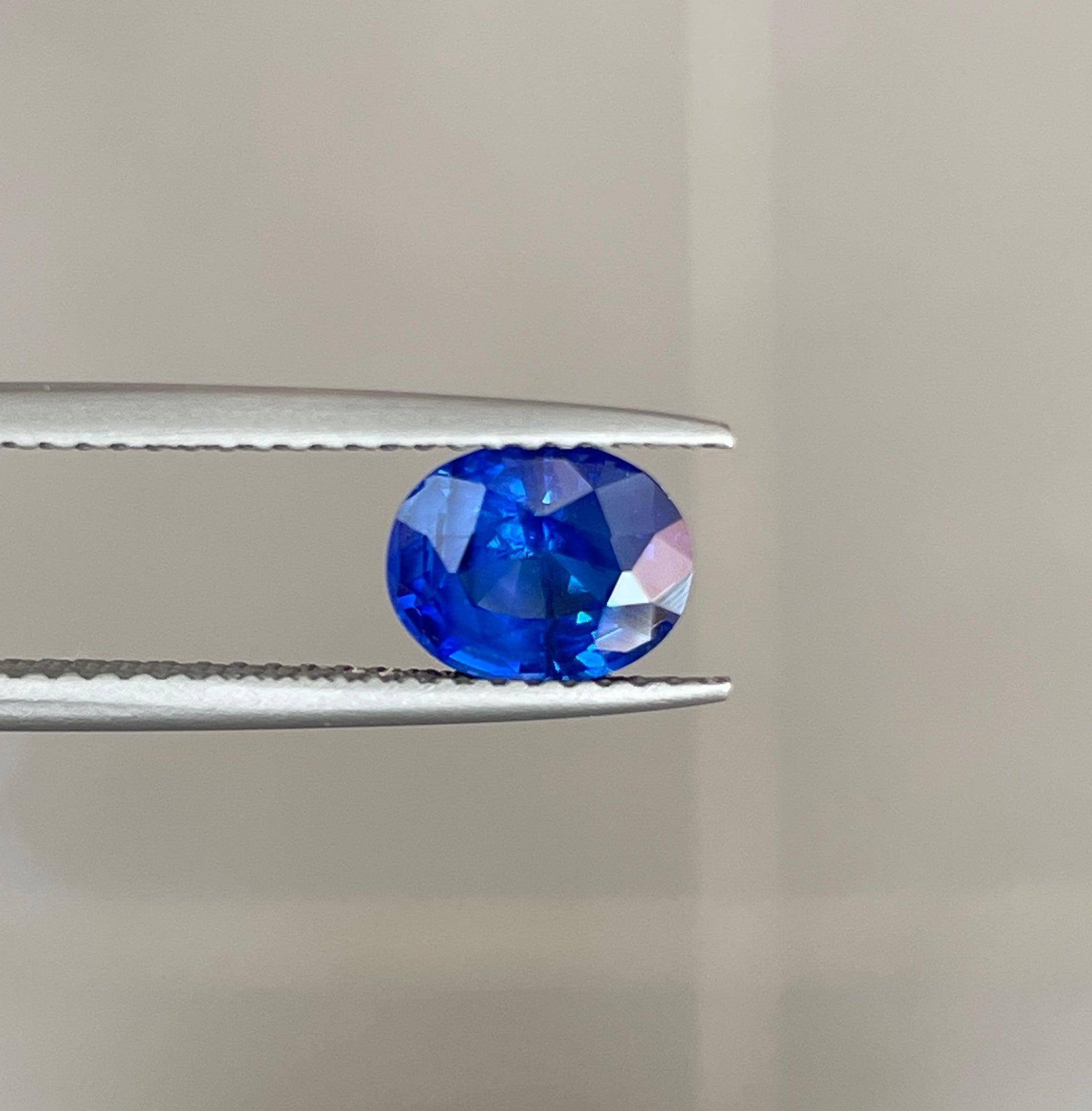 blue sapphire gemstone