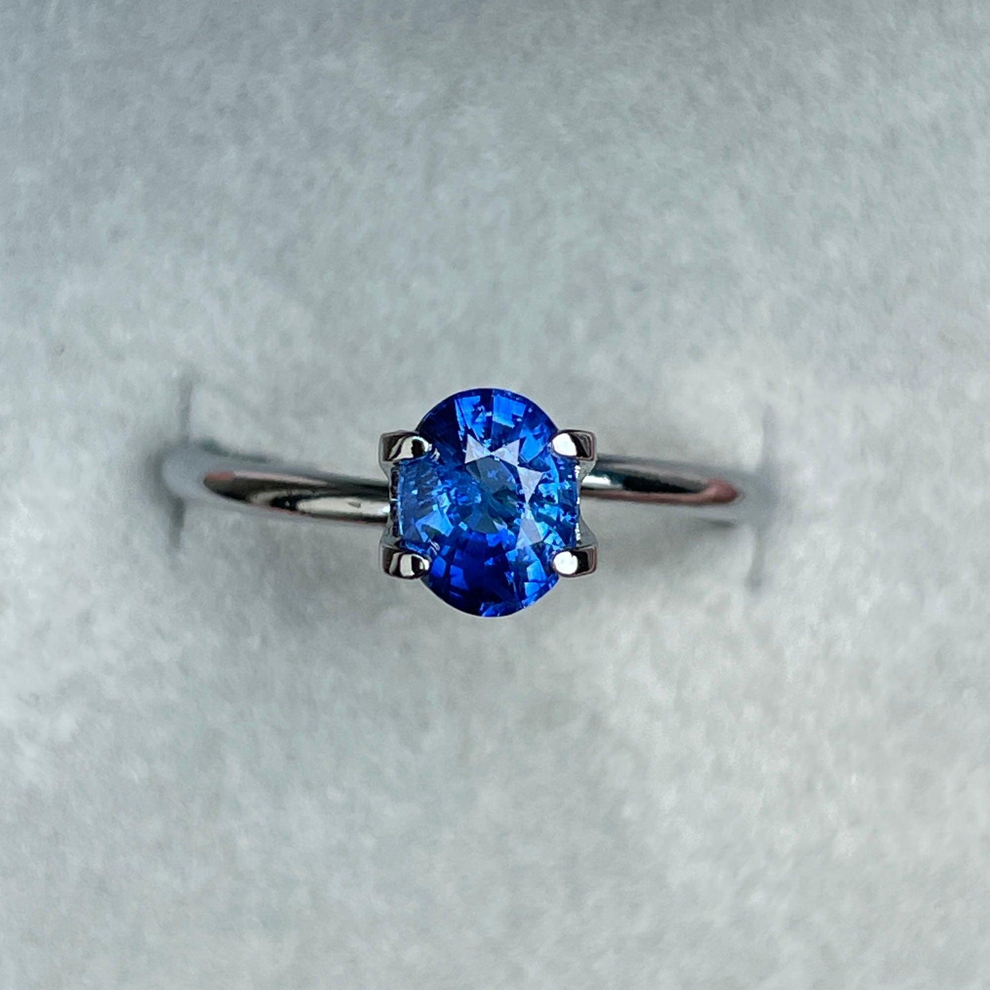 color blue sapphire