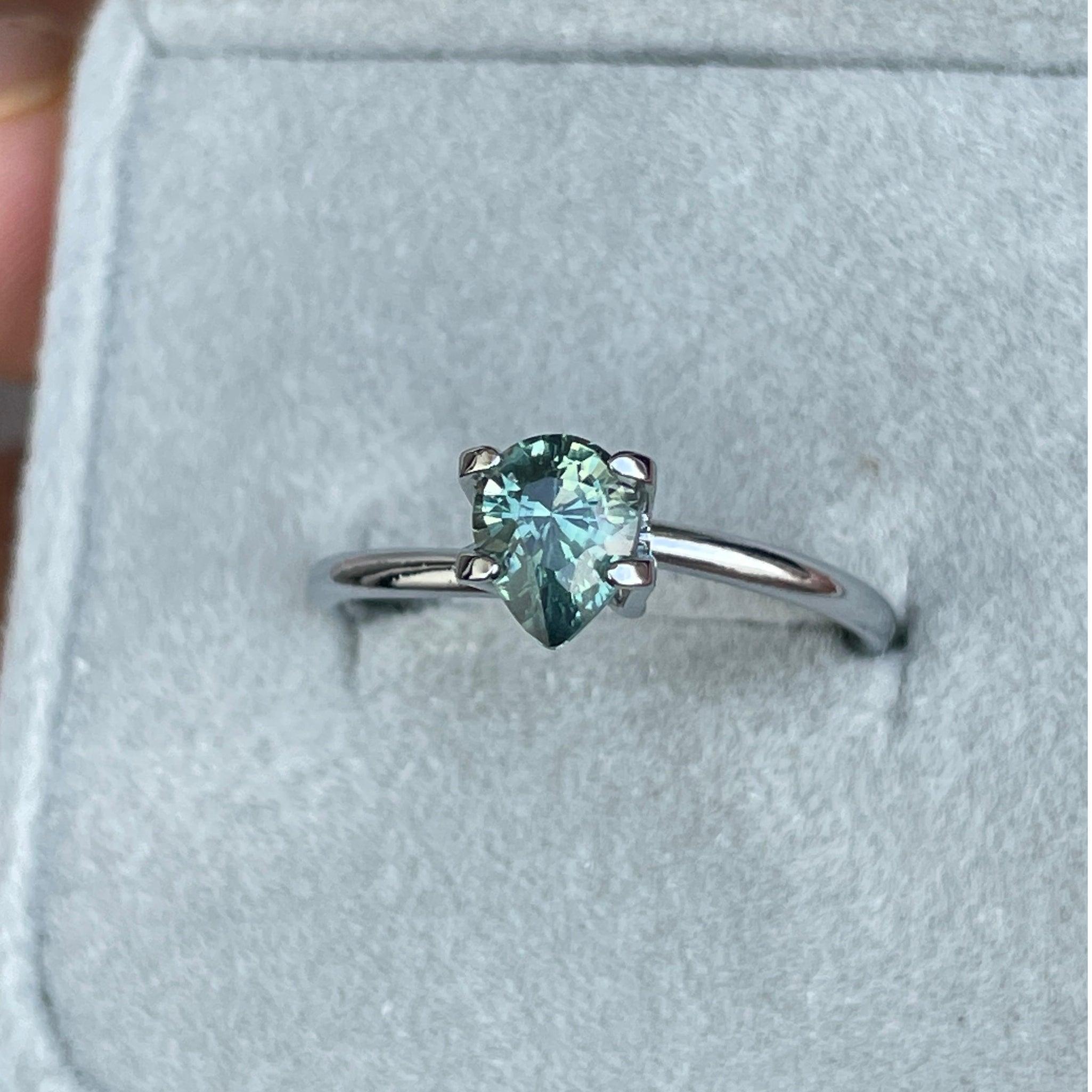green sapphire 1.09 crt