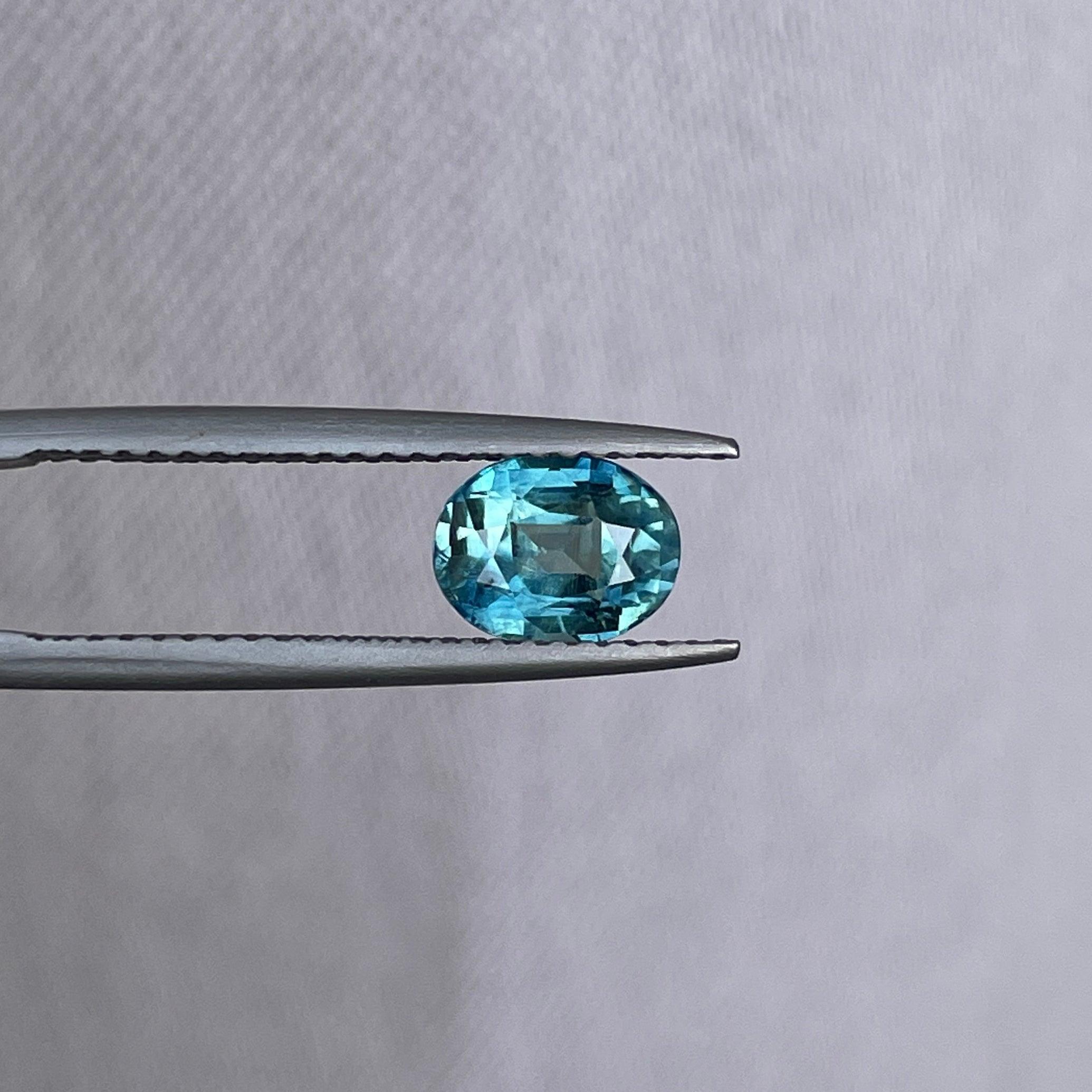 green sapphire loose gemstone