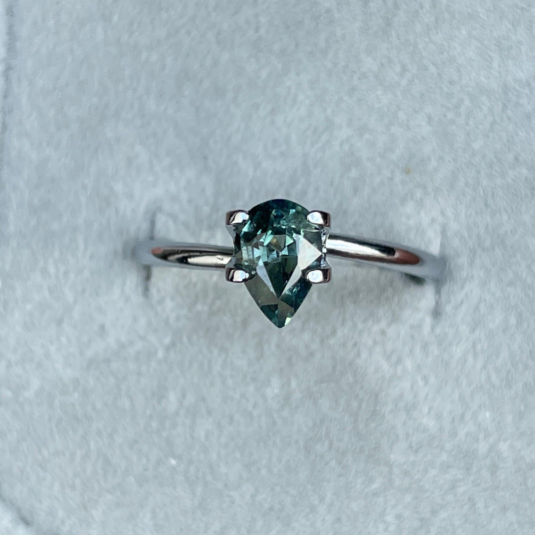 natural green sapphire gemstone