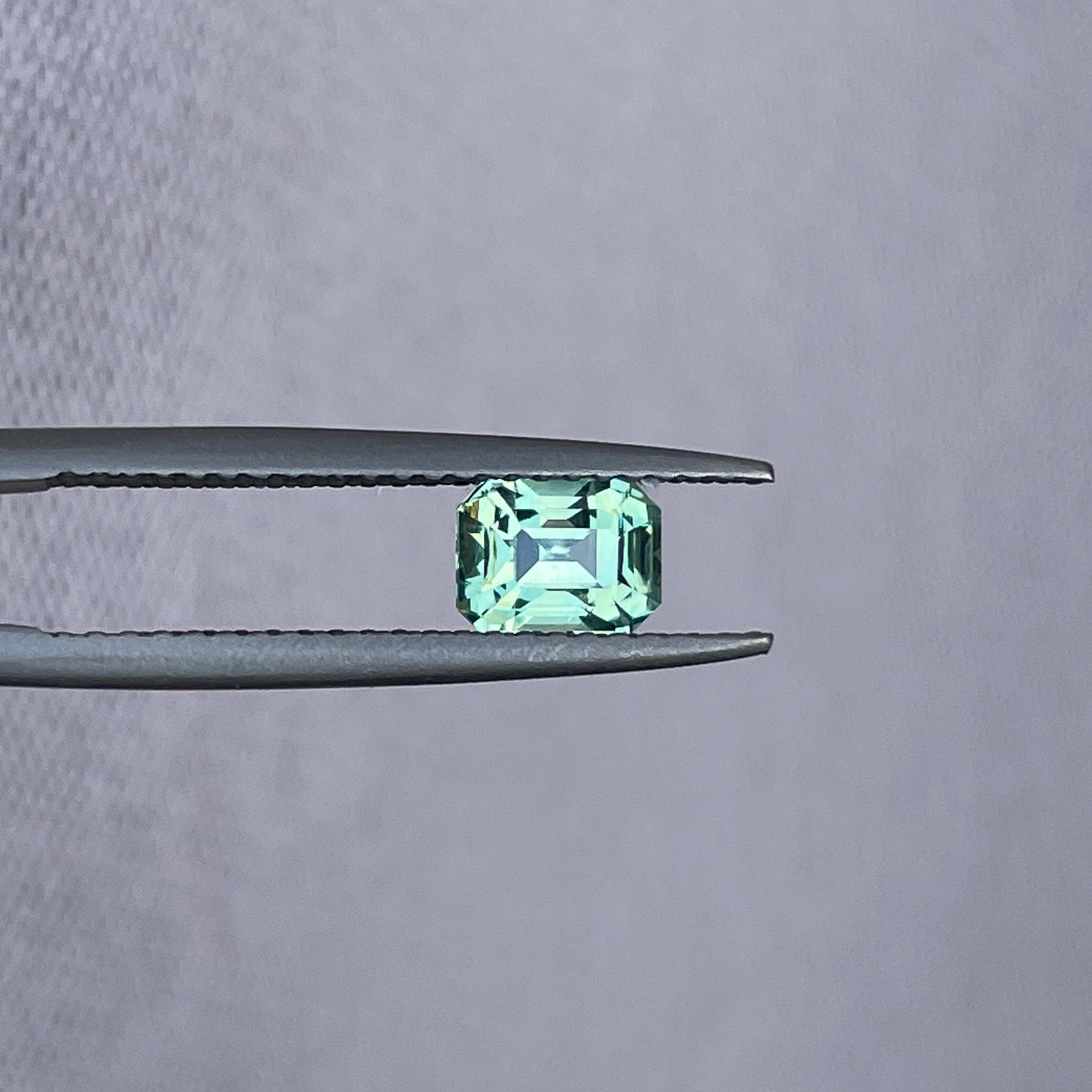 natural green sapphire gemstone