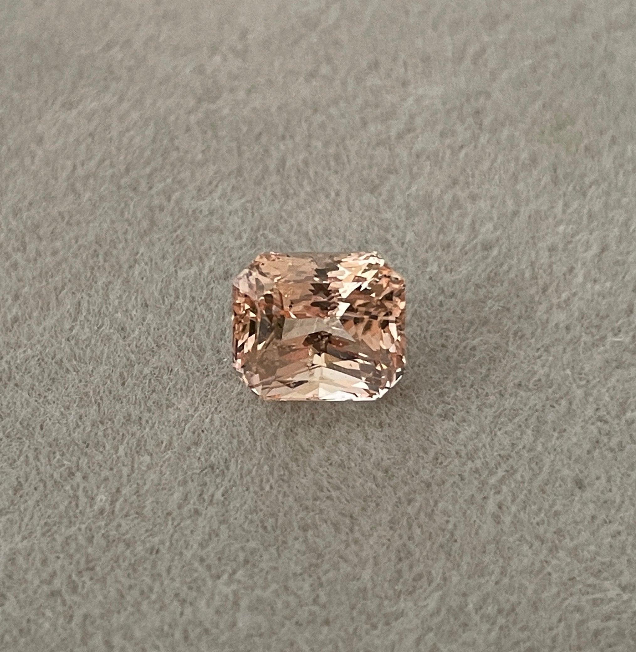 peach sapphire stone