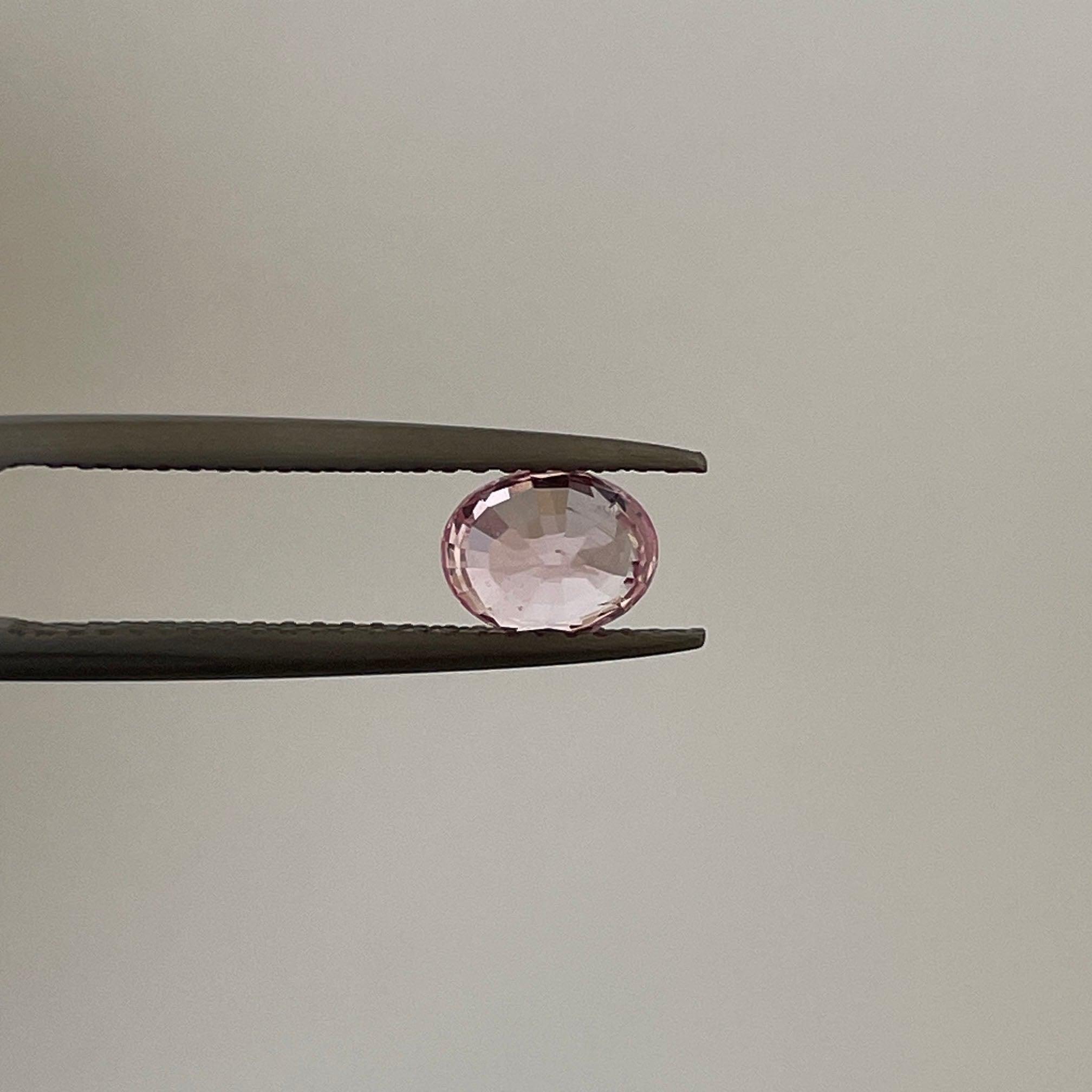 peach sapphire stone