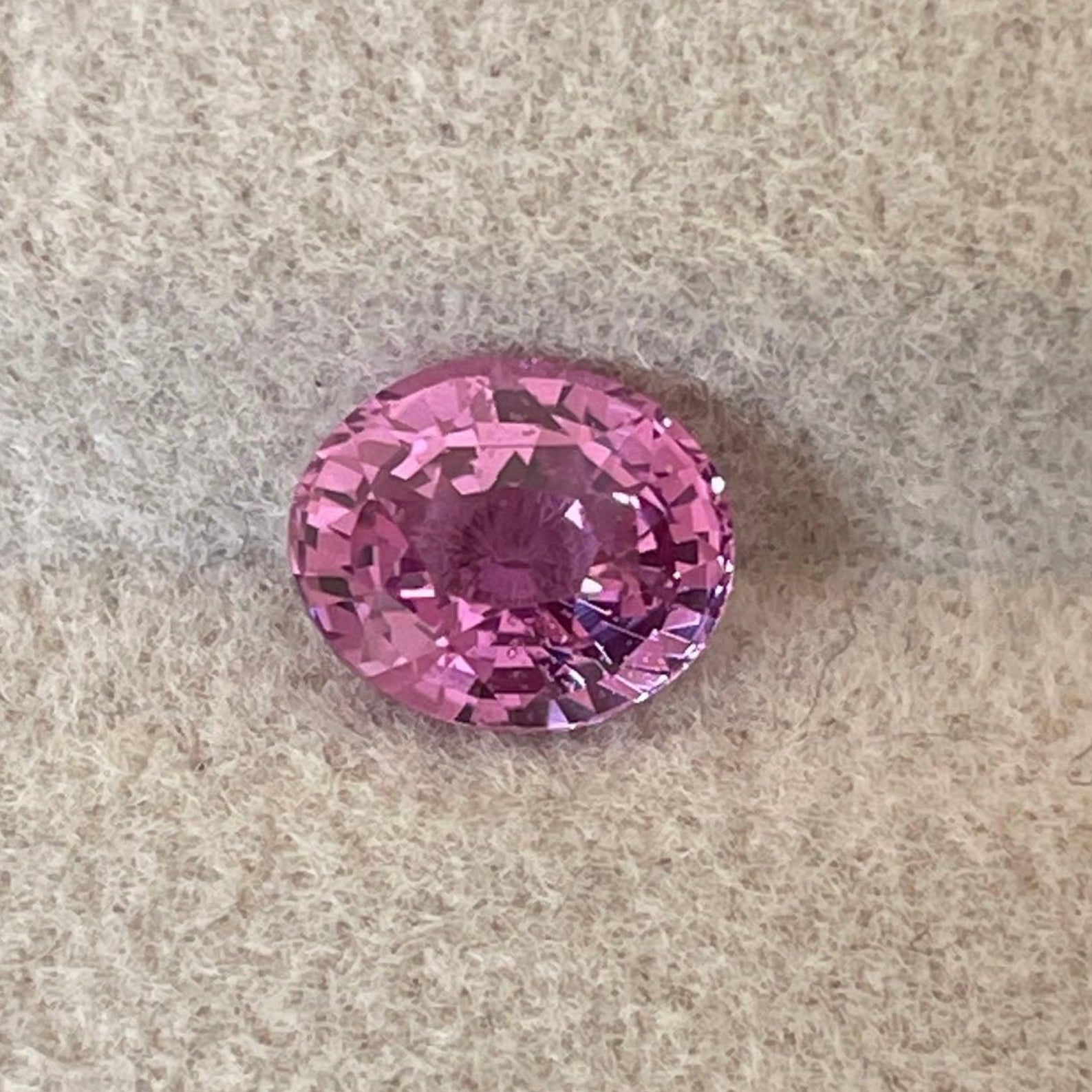 Pierre précieuse saphir rose lâche de 1,11 carat du Sri Lanka, idéale pour bagues de fiançailles ou pendentifs par NASHGEMS.