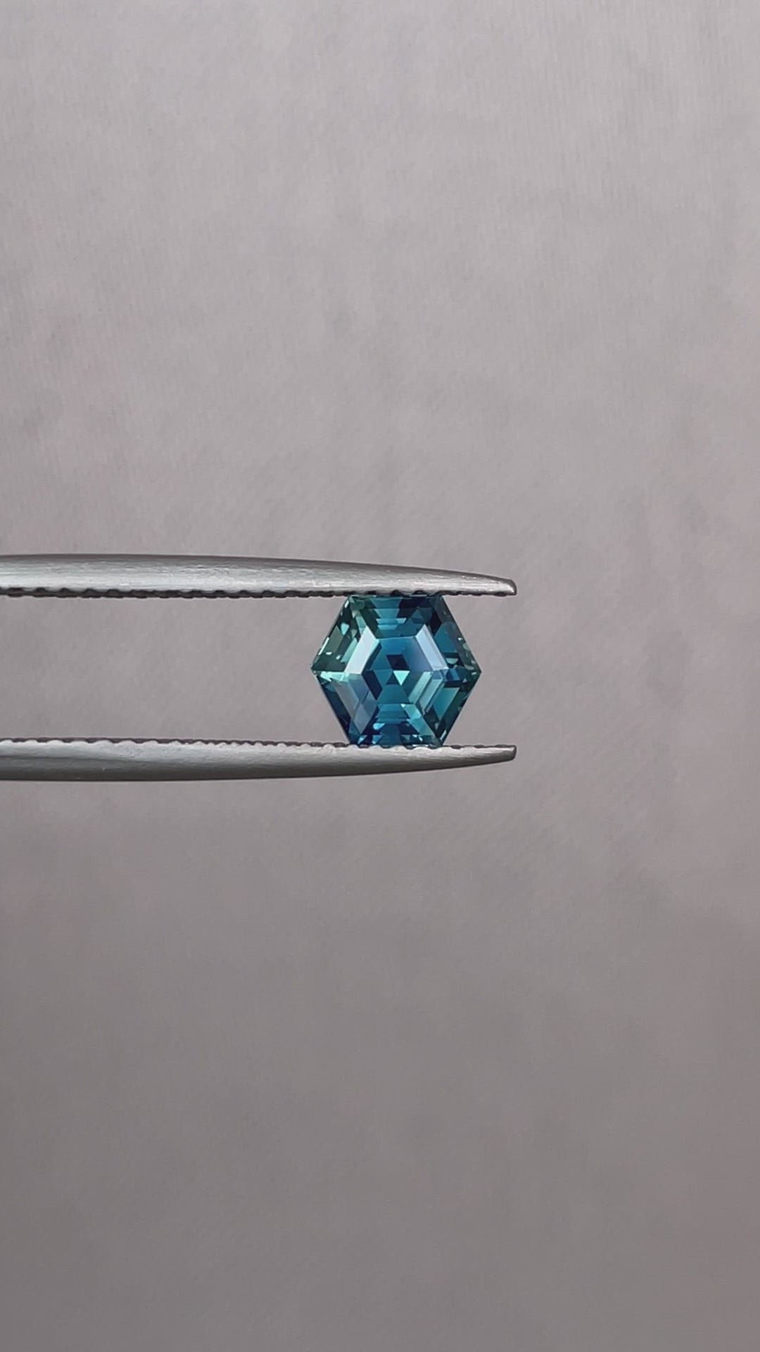blue green sapphire
