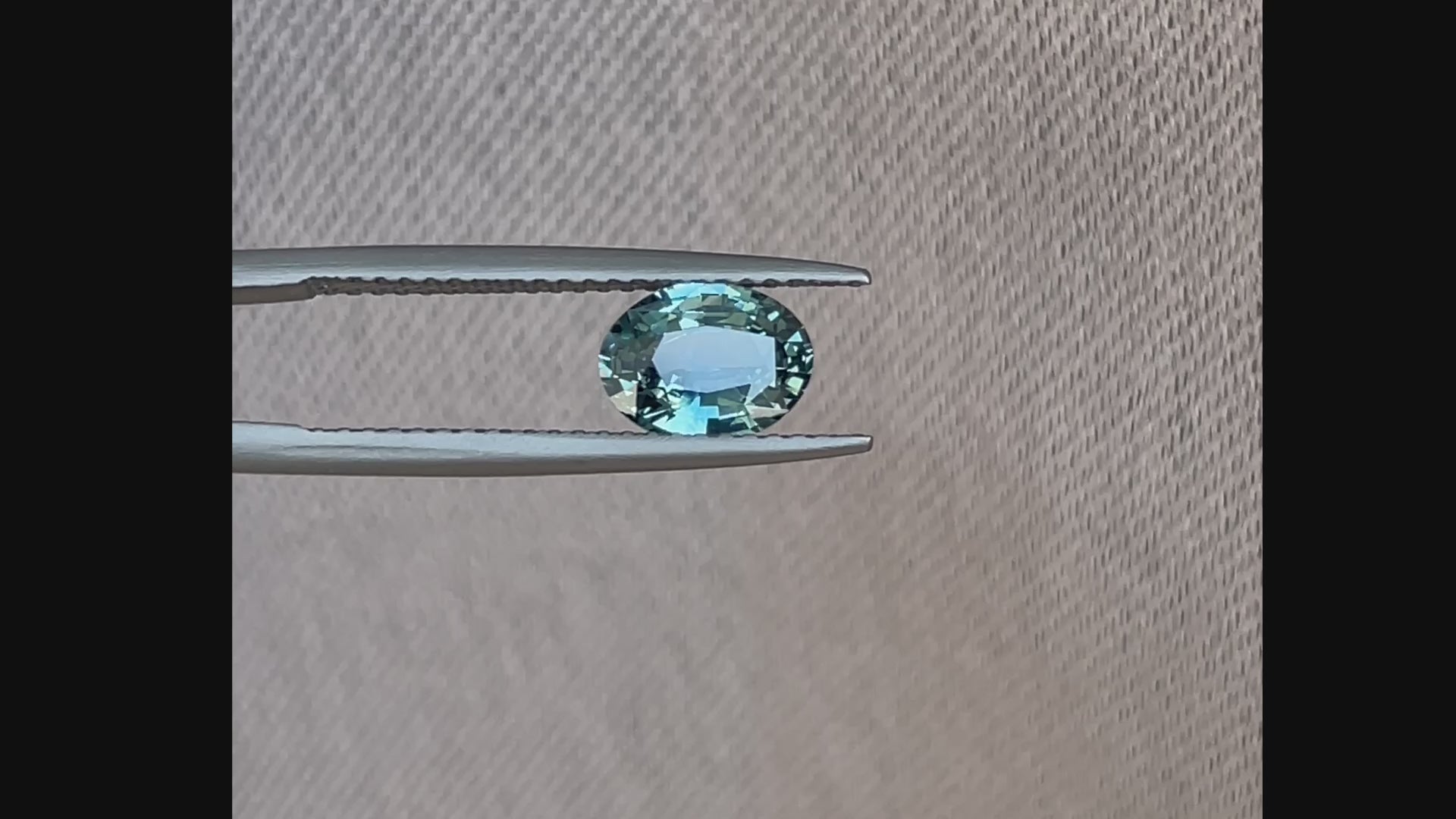 blue green sapphire