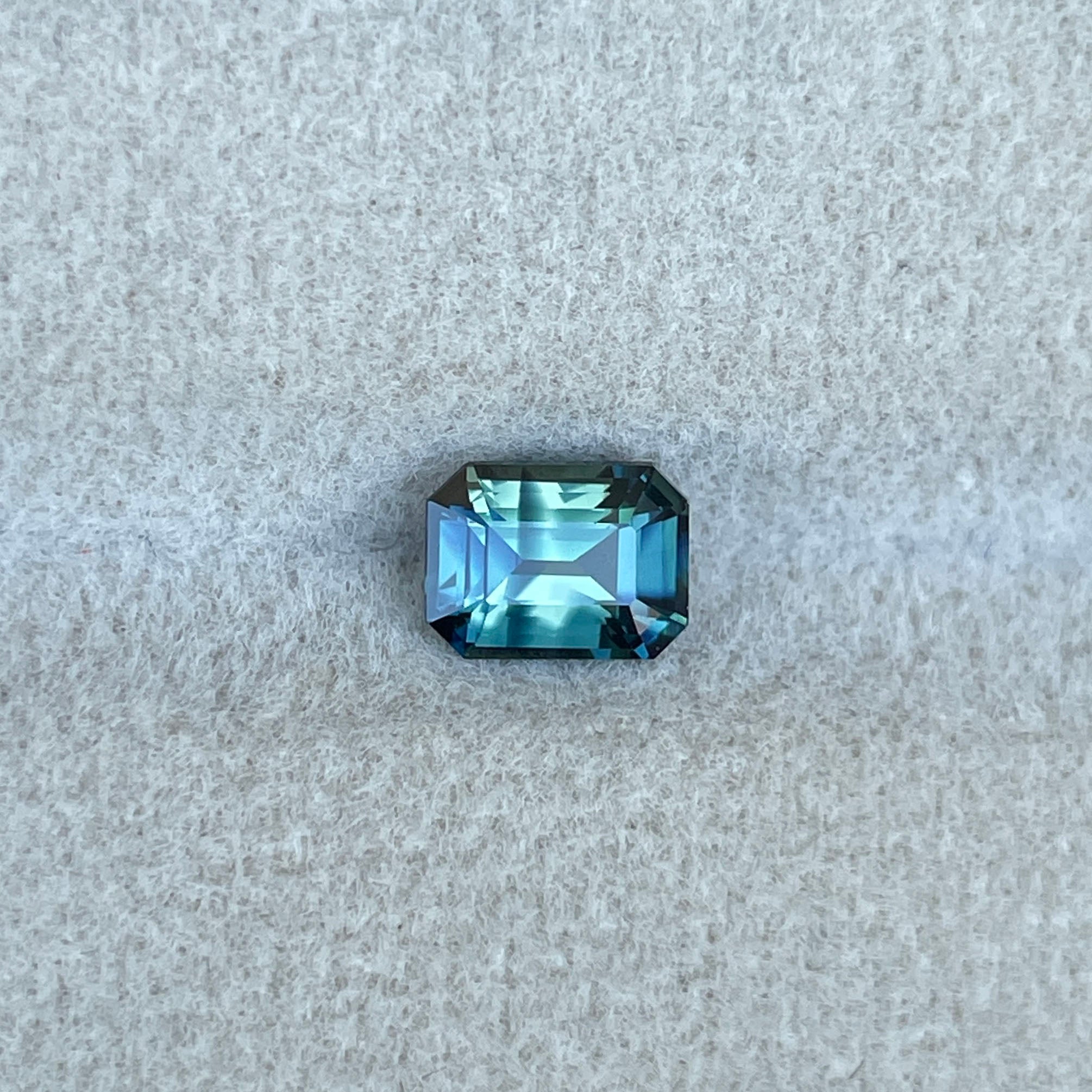 teal Sapphire bluegreen parti 1.08