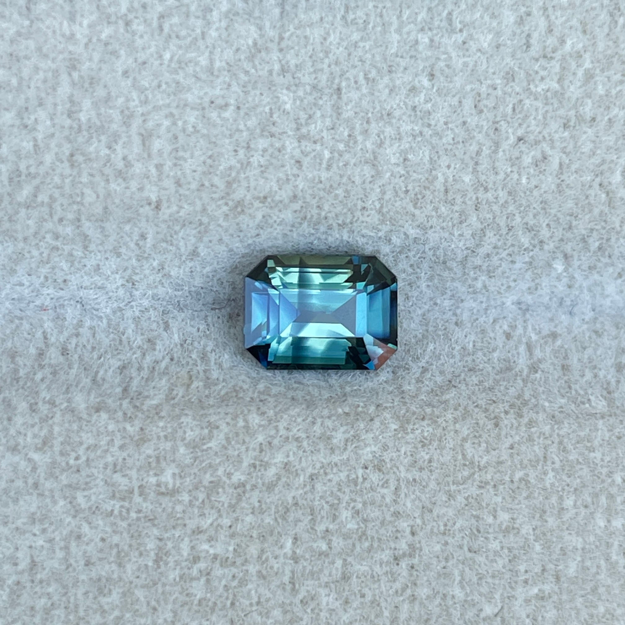 teal Sapphire bluegreen parti 1.08