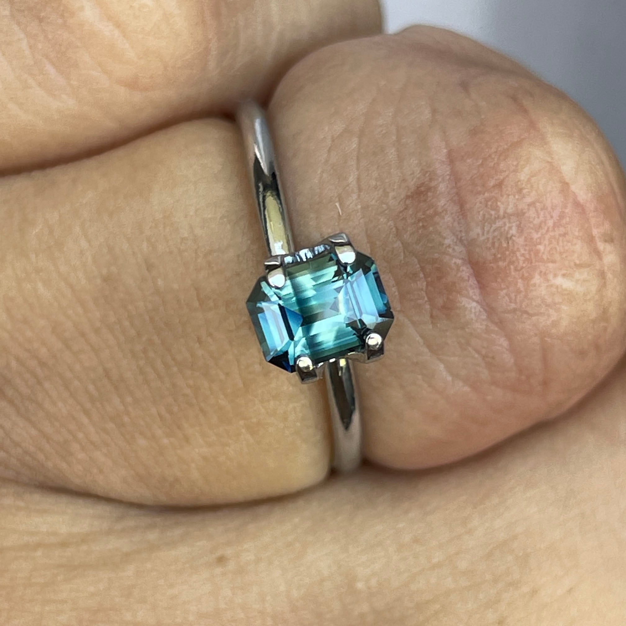 teal Sapphire bluegreen parti 1.08