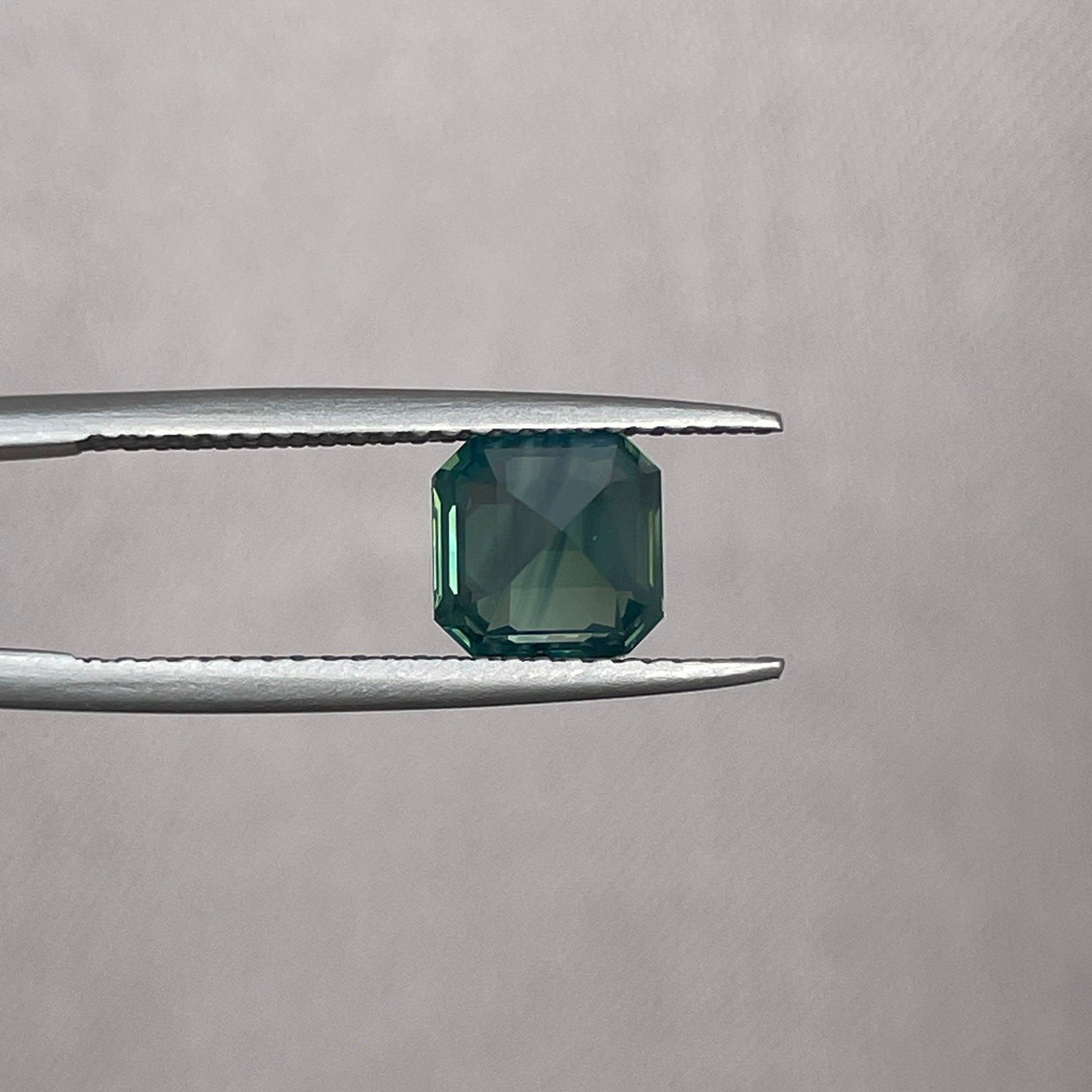 teal blue green gemstone sapphire