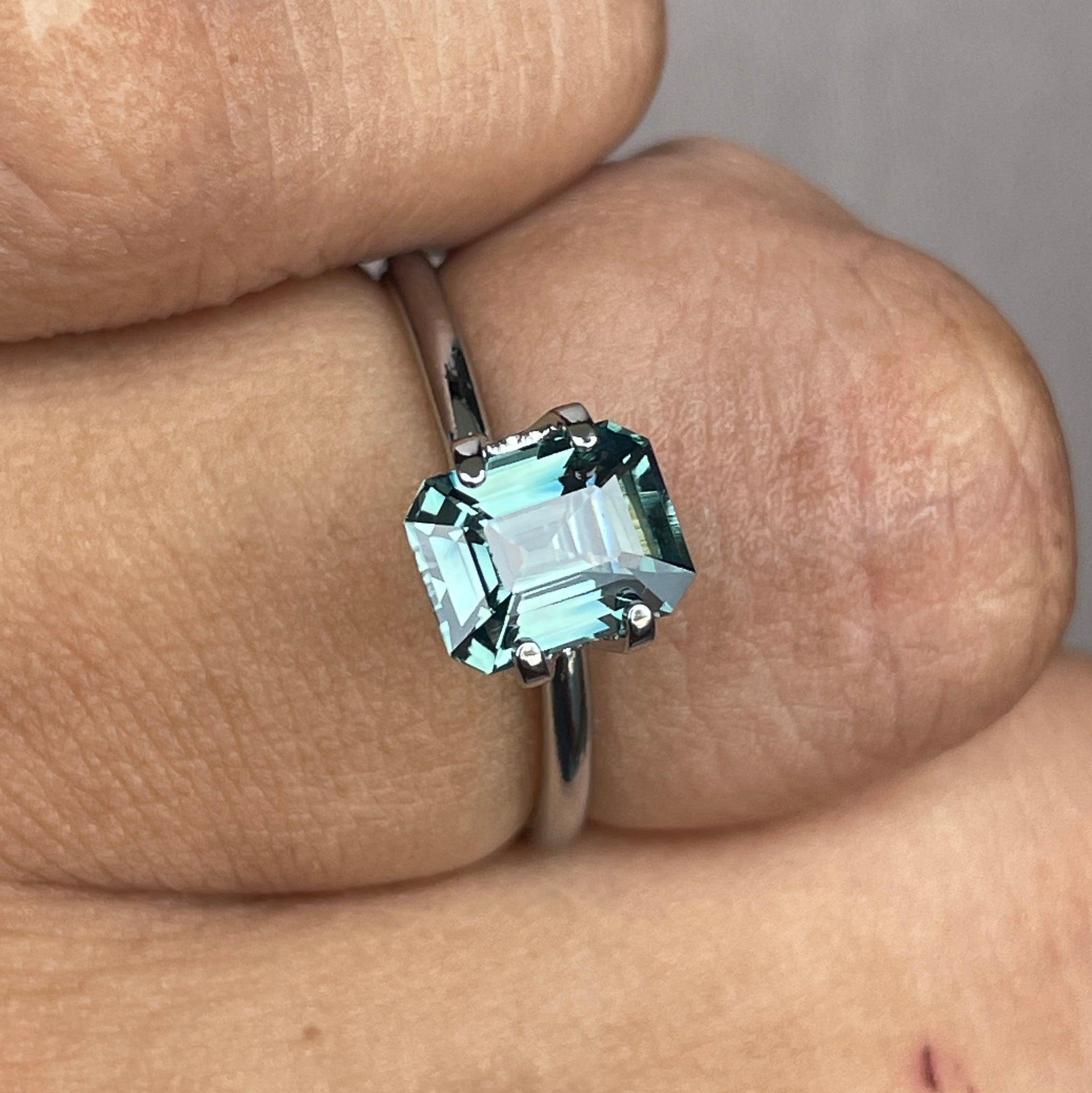 teal blue green gemstone sapphire