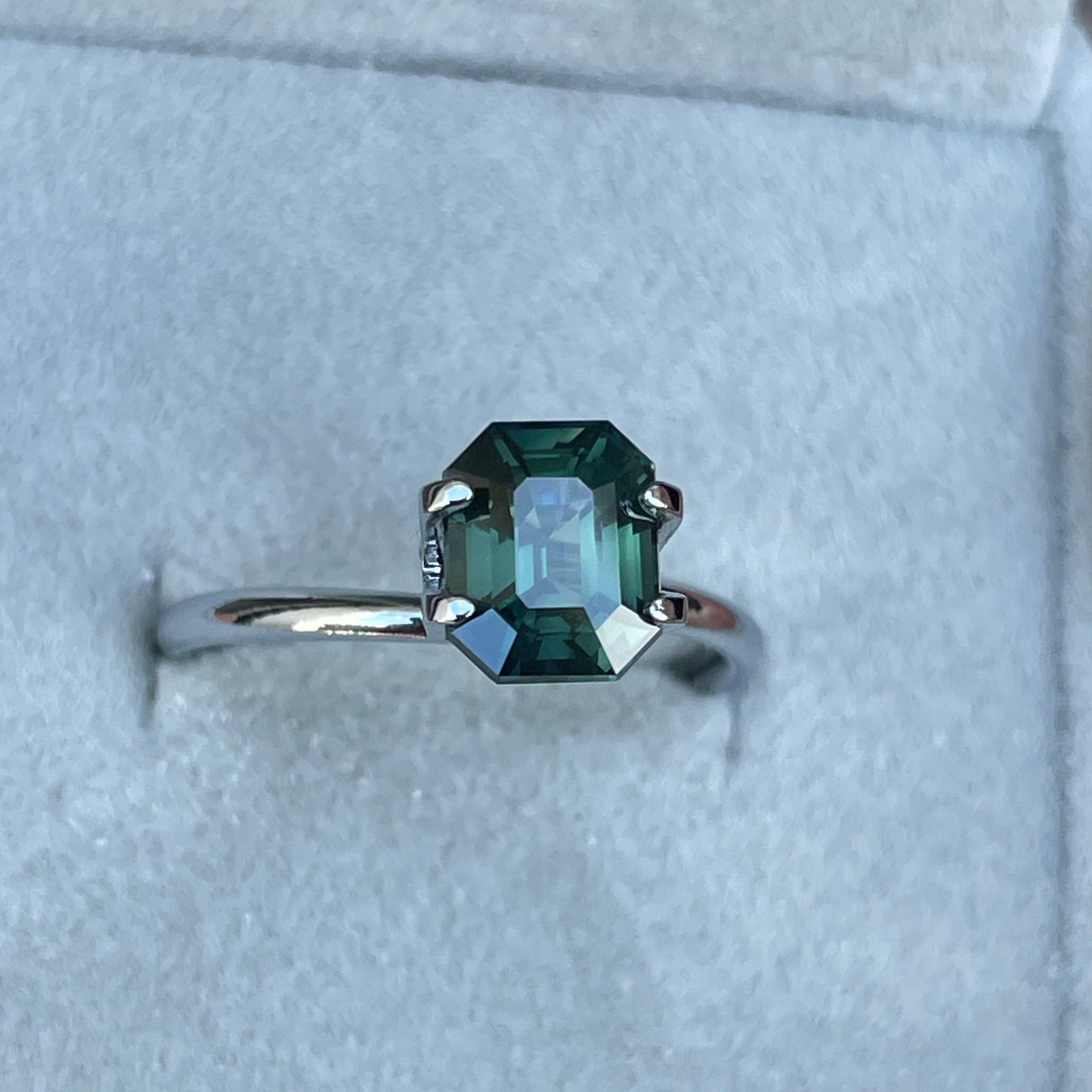 teal blue green gemstone sapphire