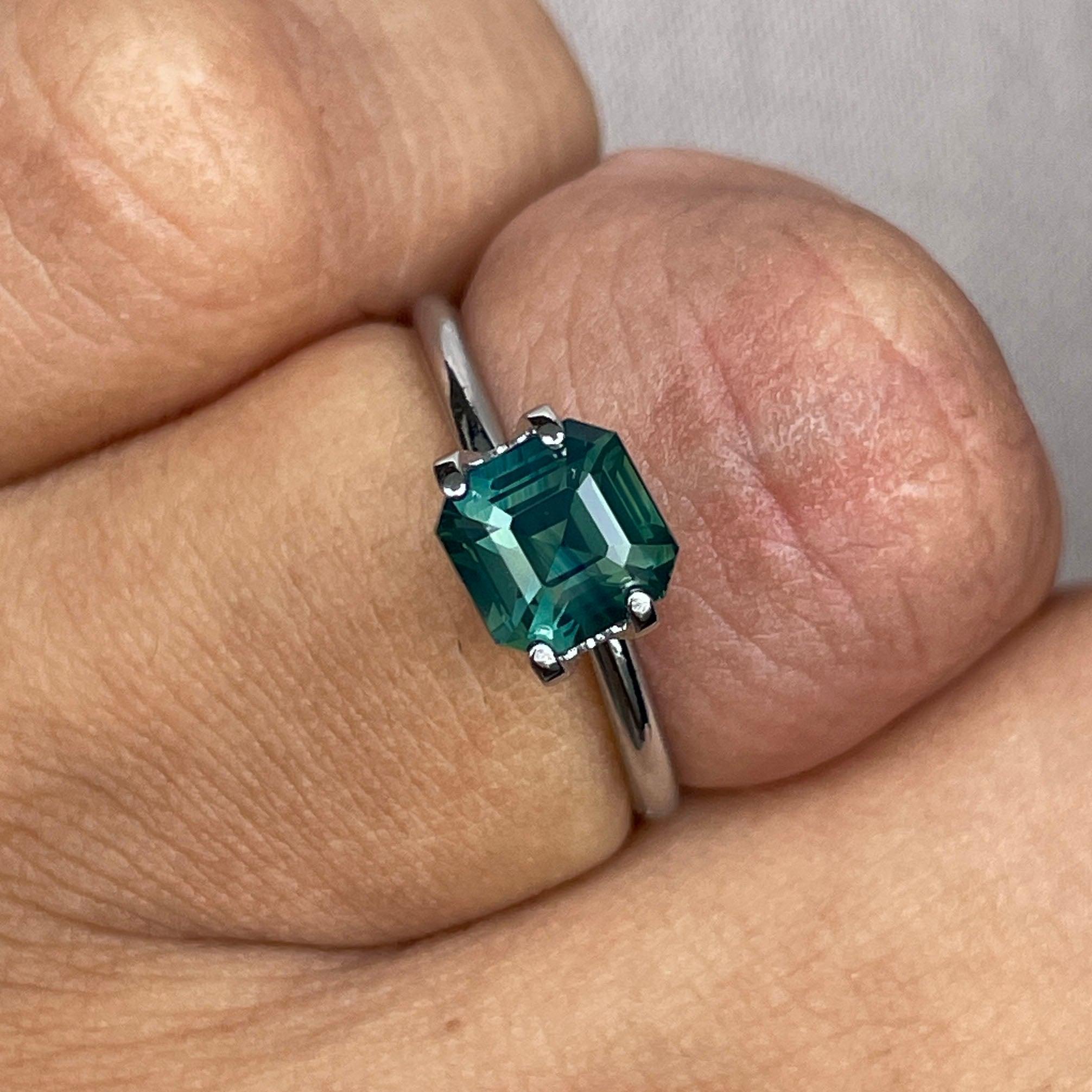teal blue green gemstone sapphire