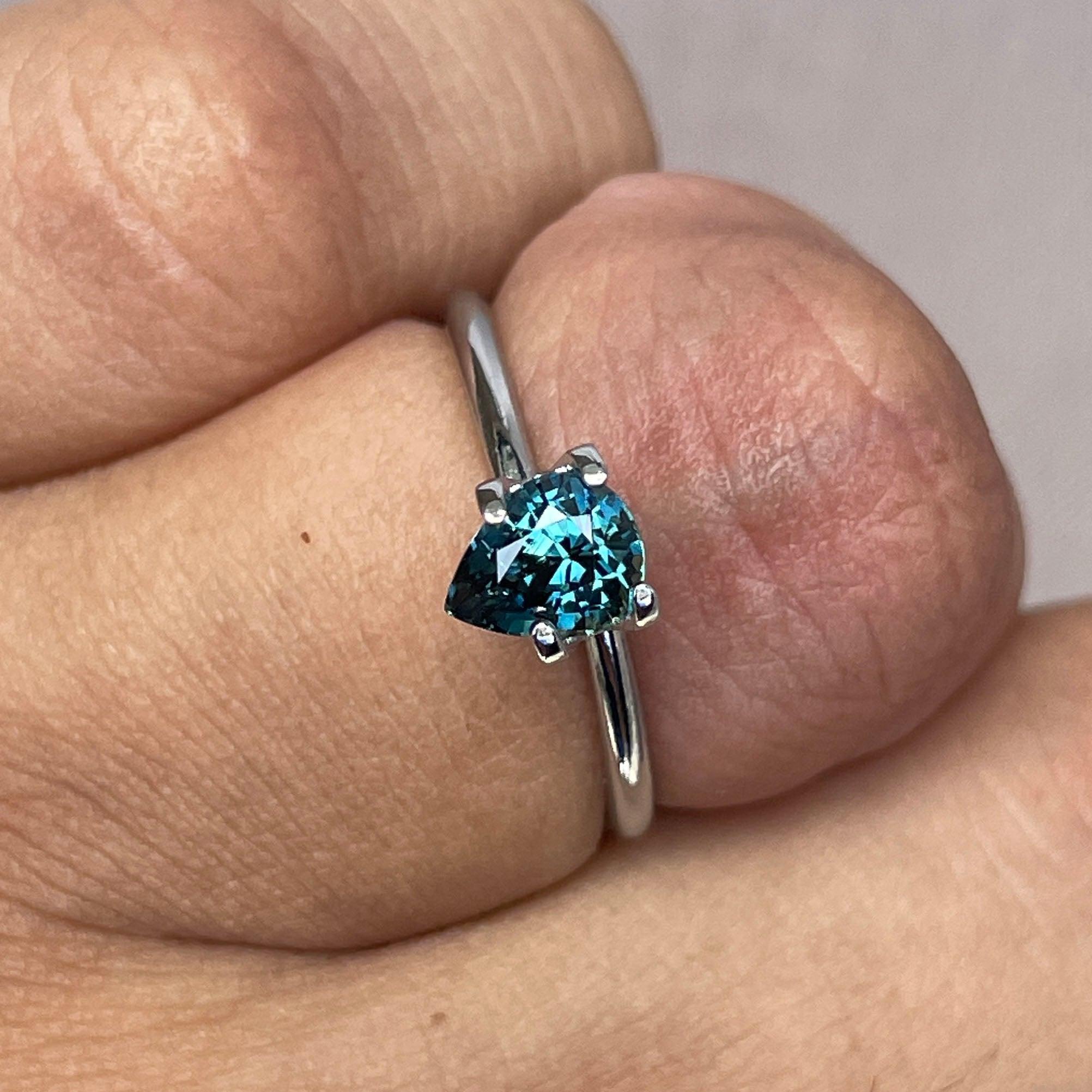 teal blue green parti sapphire pear drop cut gem