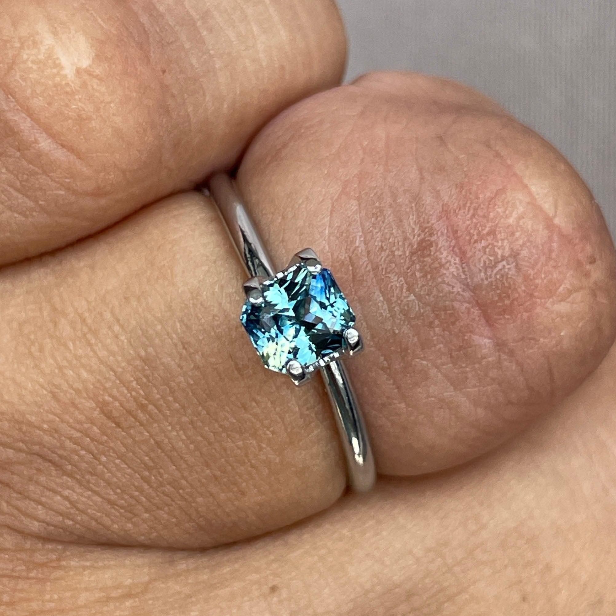 teal green parti colored loose sapphire