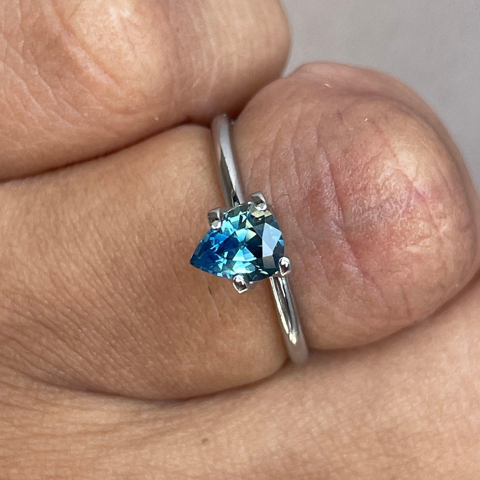 teal green parti colored loose sapphire