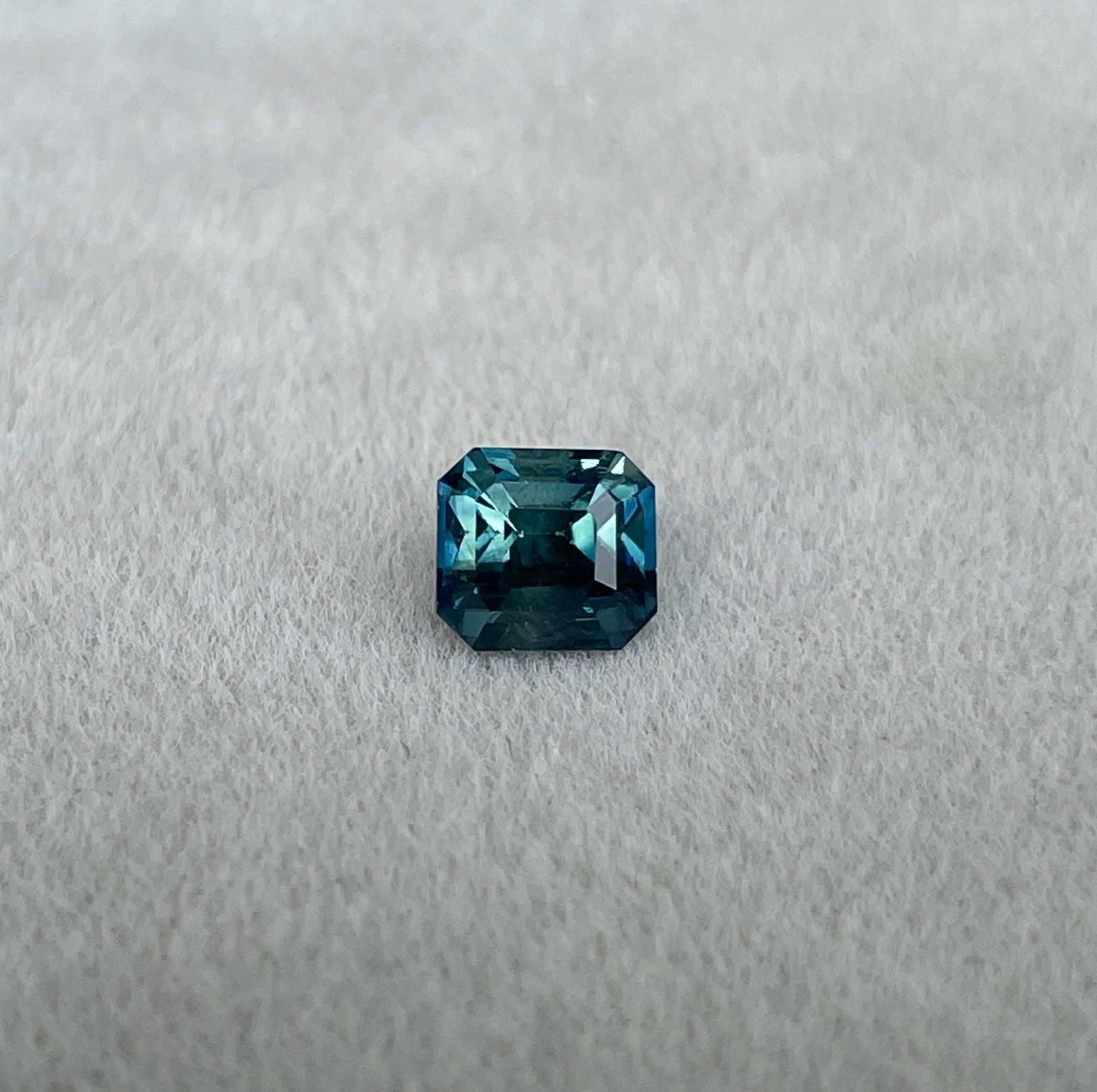 blue green sapphire