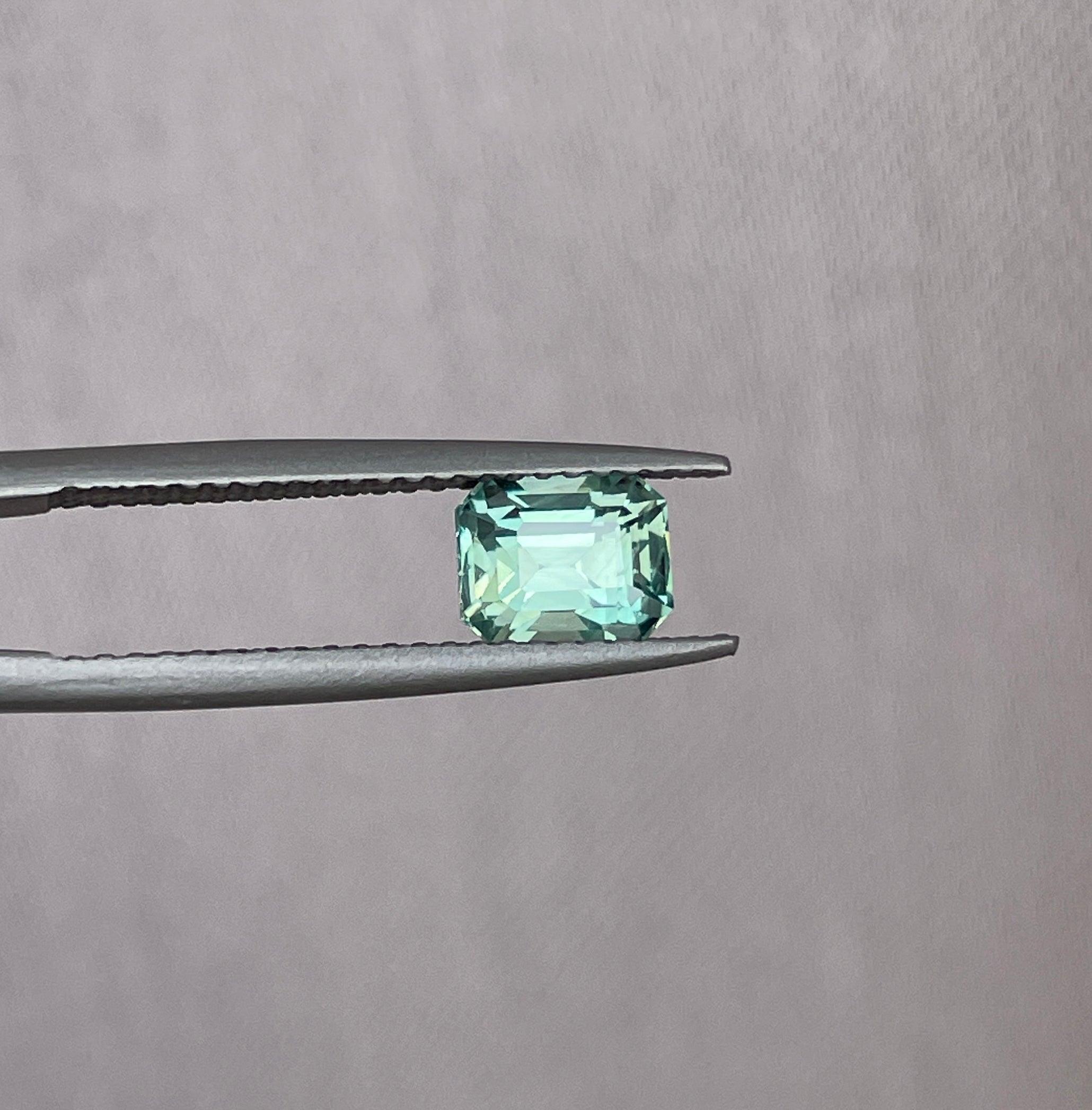 green sapphire loose gemstone