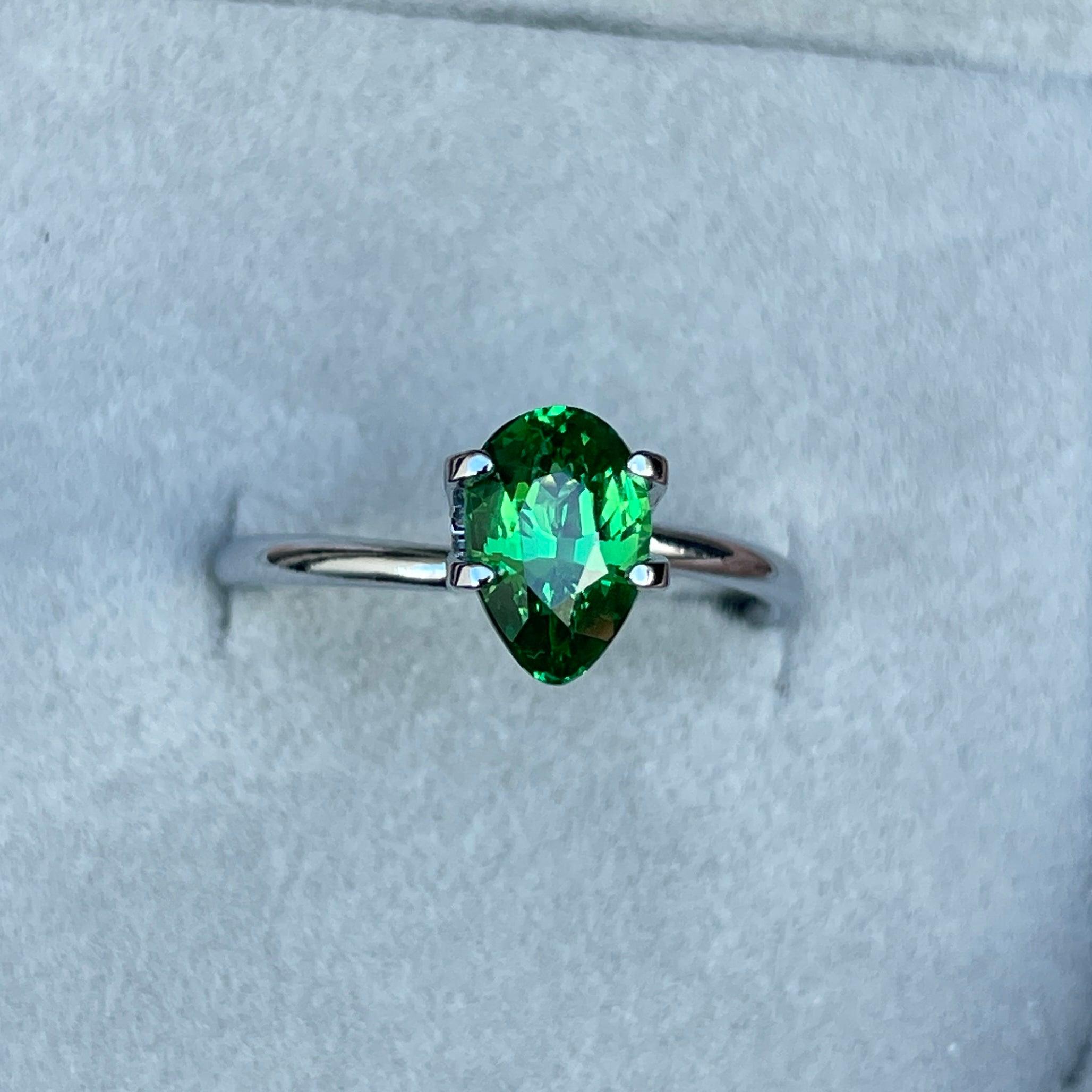 Tsavorite / 1.52 Carats / Excellent Pear Cut / Fantastic Luster / V.V.S Clarity / Unheated stone/ GREEN Zircon