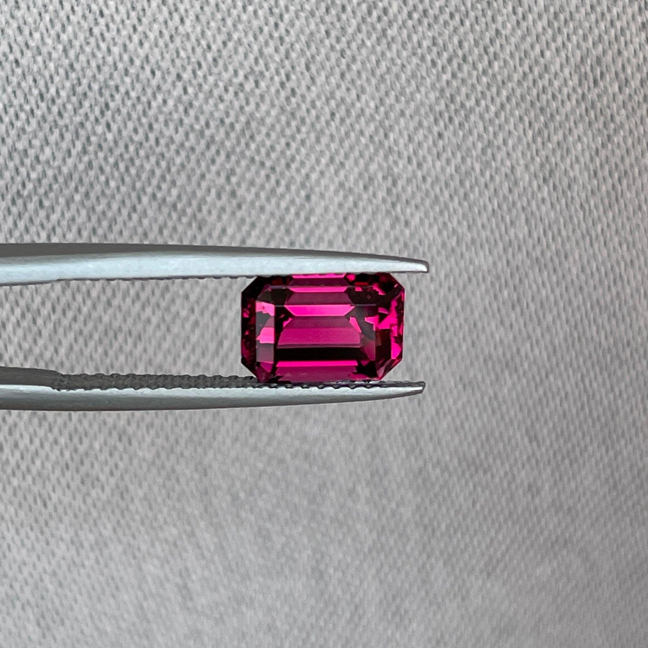 2.98 Natural Faceted Red Garnet Loose gemstone, January Birthstone, no treat stone for jewellery. Natural garnet rhodolite, Rhodolite Garnet