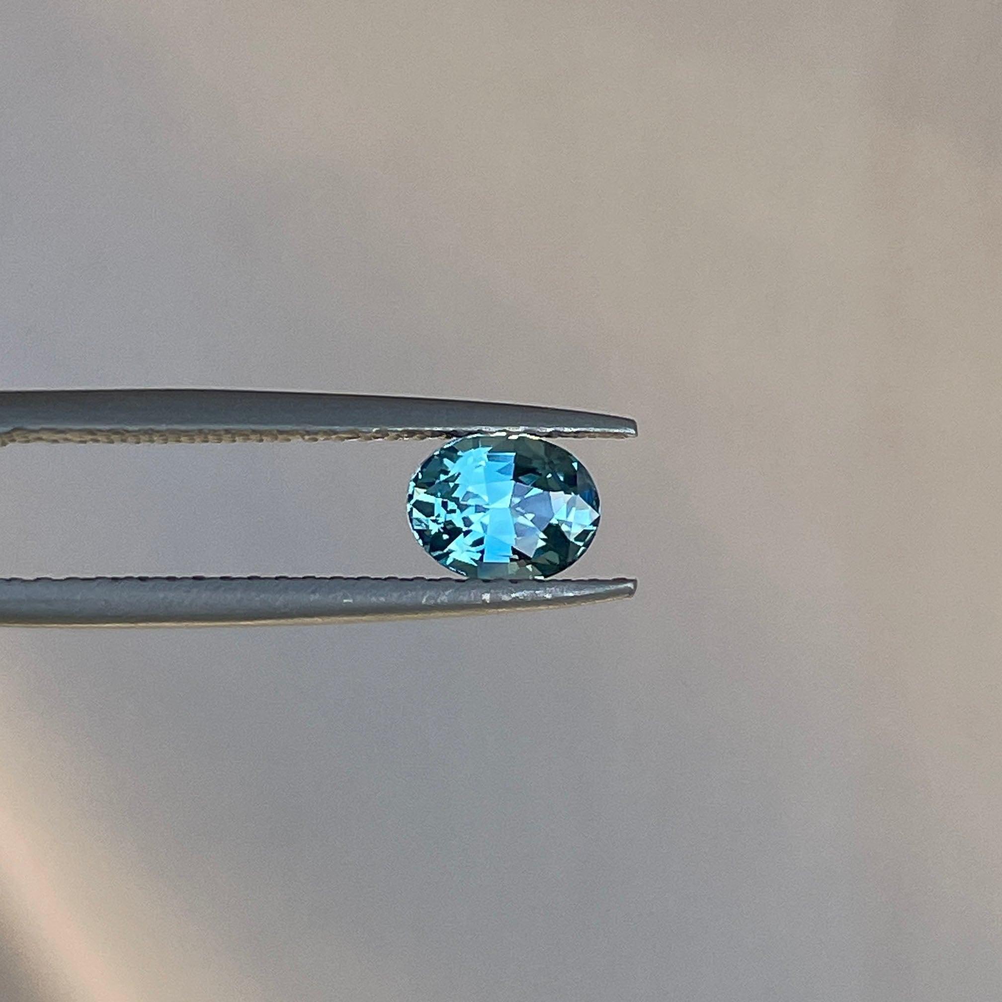 Teal sapphire stone, Caribbean green teal sapphire 0.97 crt.